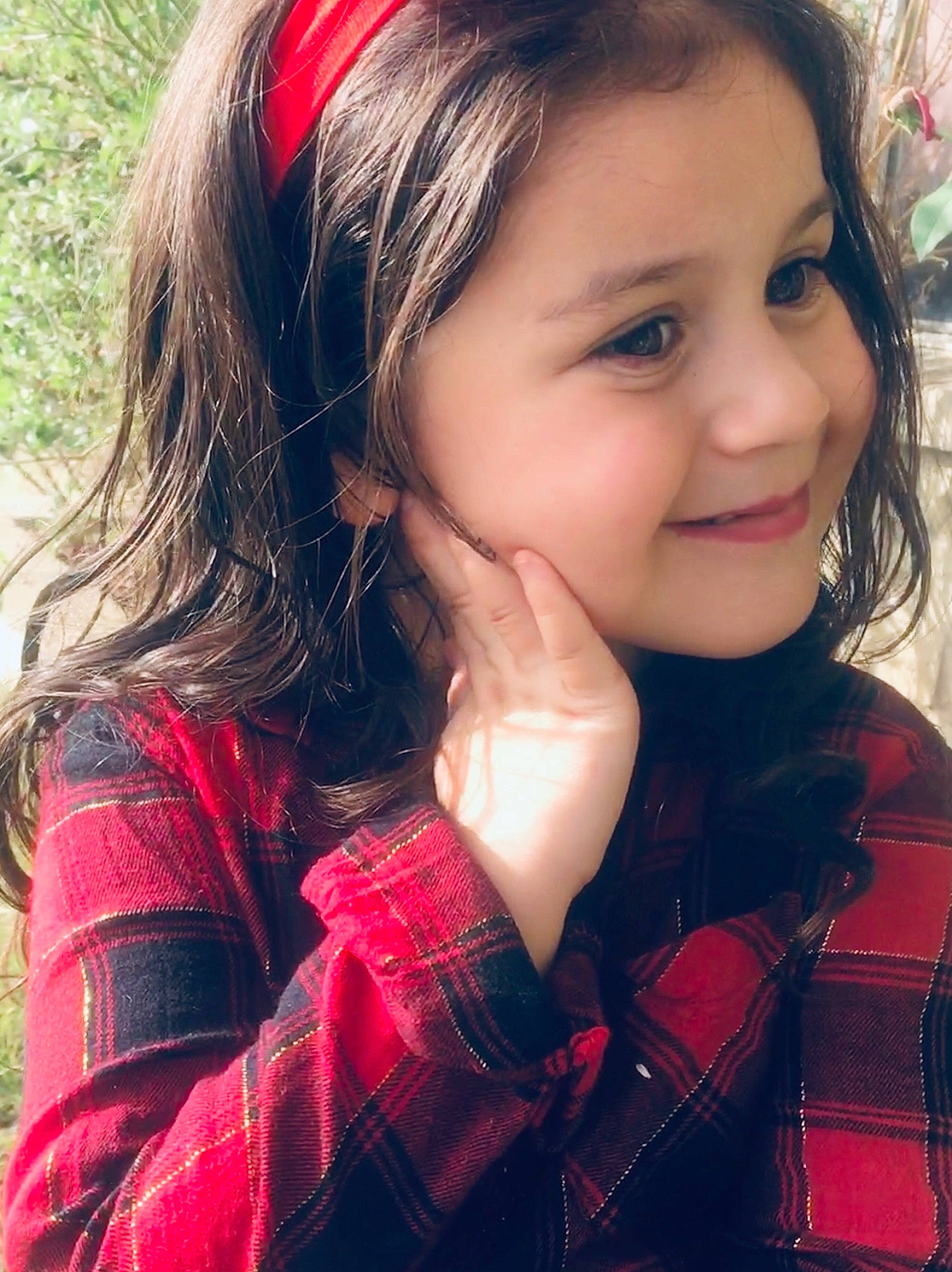 Mercedes is registered to the contest to win money with this photo: beauty, brown_hair, cheek, child, child_model, chin, cool, design, eye, face, hair, hairstyle, head, joy, lip, long_hair, nose, person, plaid, selfie