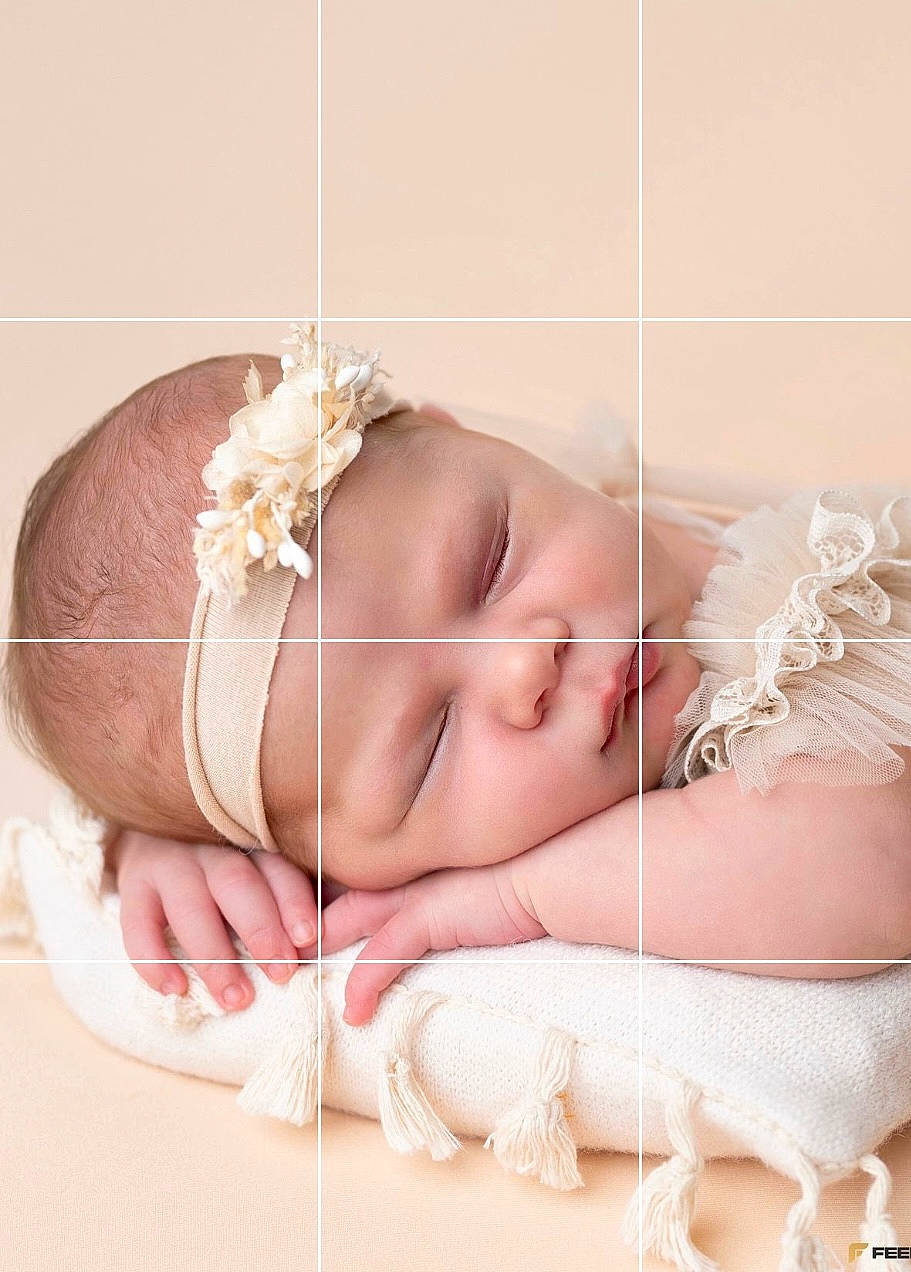 Iris a rejoint le concours — aidez-le/la à gagner de superbes lots ! baby, baby_sleeping, comfort, eyelash, finger, hand, head, headband, headgear, headpiece, headwear, human_body, jewellery, linens, neck, person, pink, skin, textile, toddler