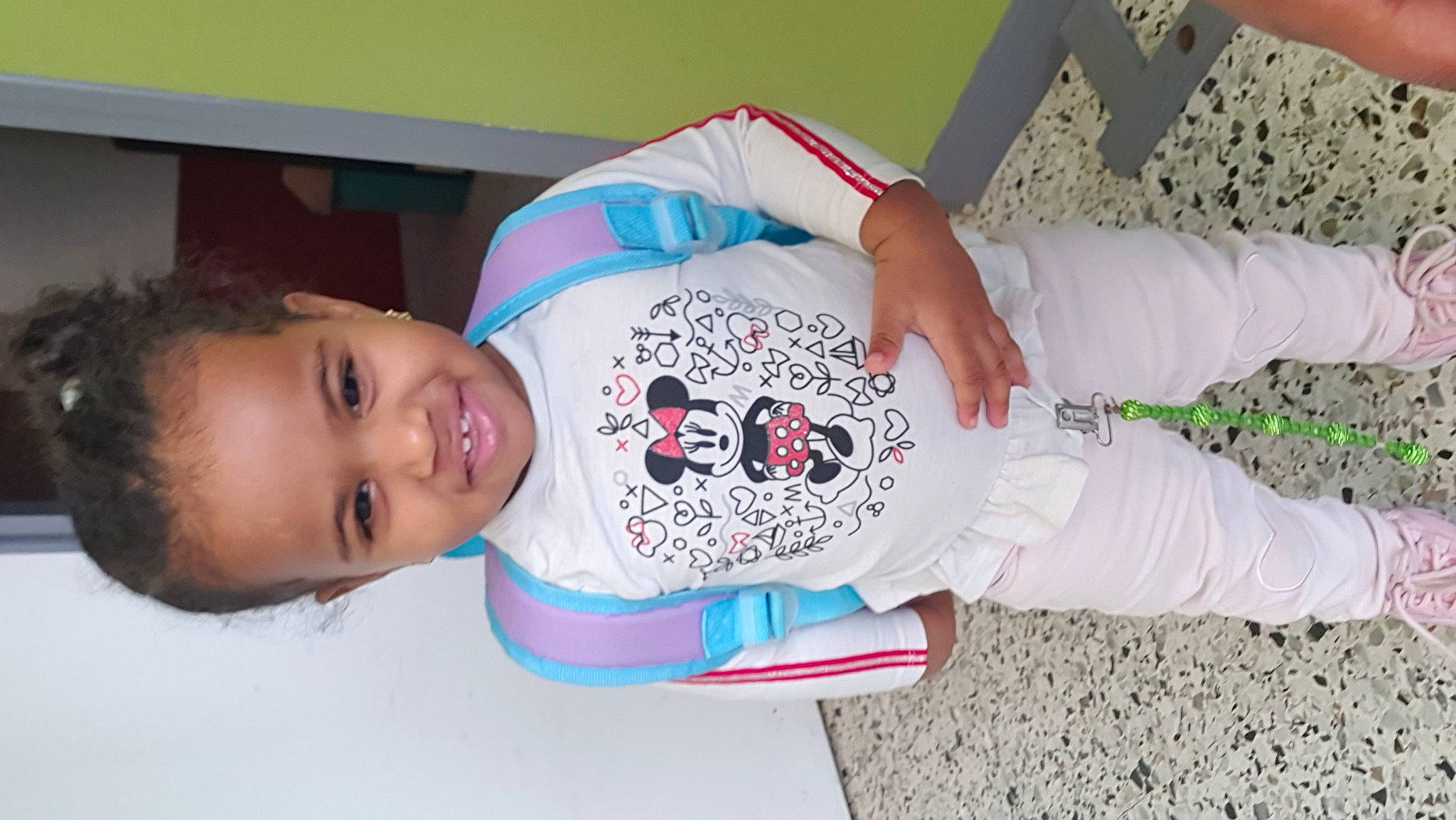 Soane a rejoint le concours — aidez-le/la à gagner de superbes lots ! baby, baby_toddler_clothing, cheek, child, comfort, elbow, fun, happy, joy, mouth, nose, pattern, person, room, skin, sleeve, t_shirt, thigh, toddler