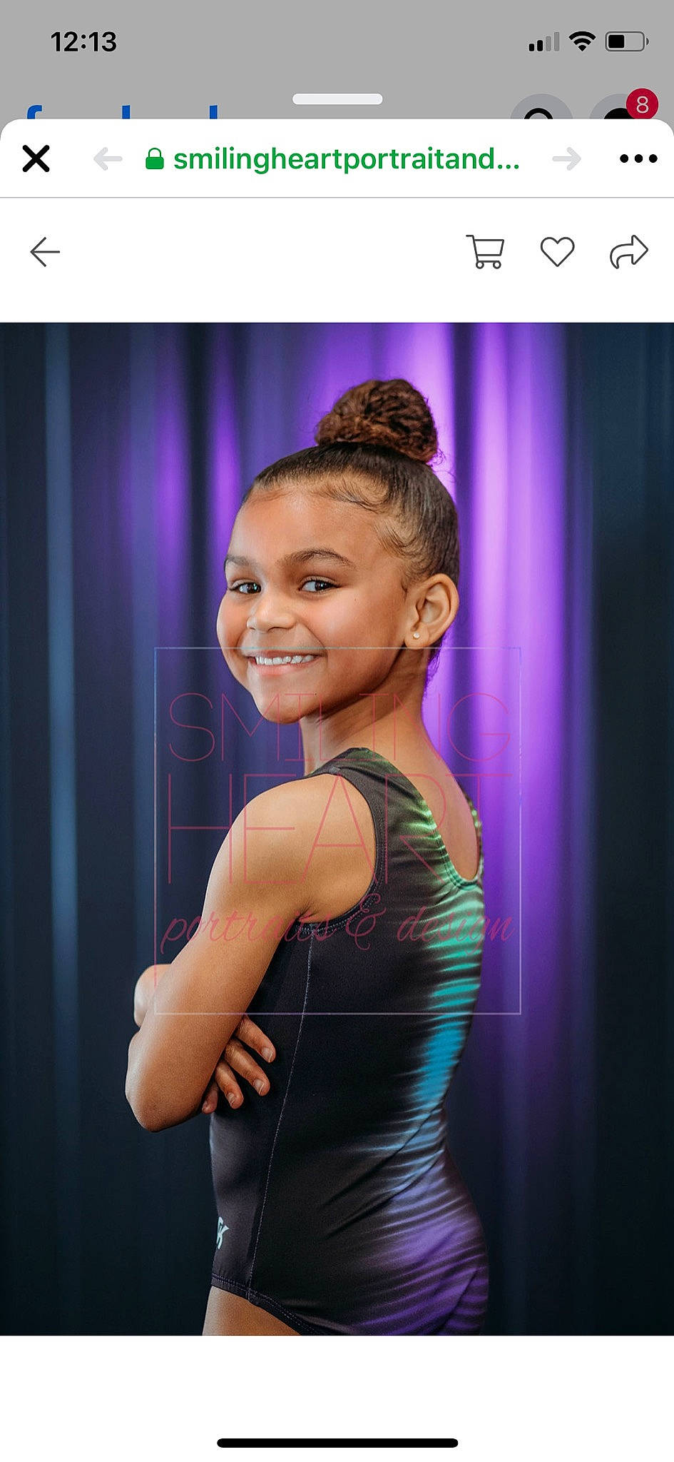 Delilah is registered to the contest to win money with this photo: arm, blond, curtain, electric_blue, entertainment, event, eyelash, fashion, fashion_design, flash_photography, happy, human_body, joy, magenta, makeover, performing_arts, person, purple, shoulder, smile