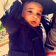 Nathan participe au concours pour gagner de l'argent avec cette photo :