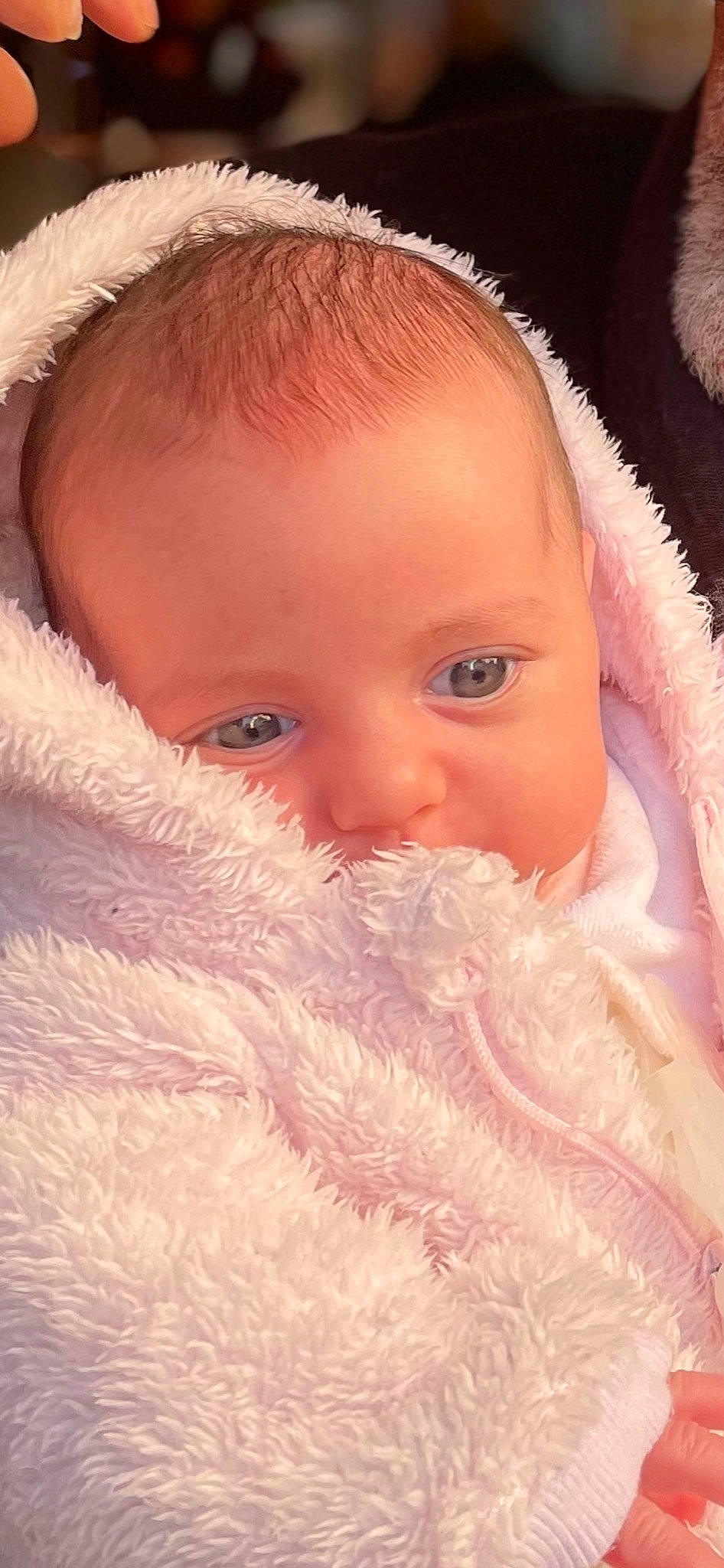 Meï-hannah participe au concours pour gagner de l'argent avec cette photo : baby, baby_toddler_clothing, cheek, child, chin, ear, eye, eyebrow, eyelash, face, feather_boa, fur_clothing, hairstyle, iris, lip, mouth, nose, person, pink, skin