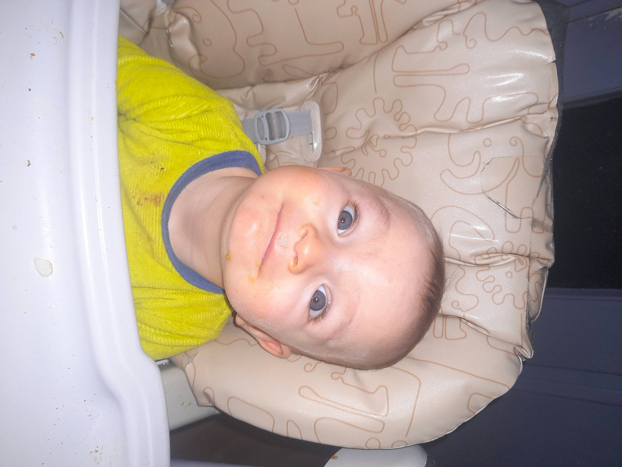 Thyago a rejoint le concours — aidez-le/la à gagner de superbes lots ! baby, baby_toddler_clothing, cheek, chin, comfort, eye, eyebrow, eyelash, face, hair, head, headgear, human_body, iris, lip, mouth, nose, person, skin, smile