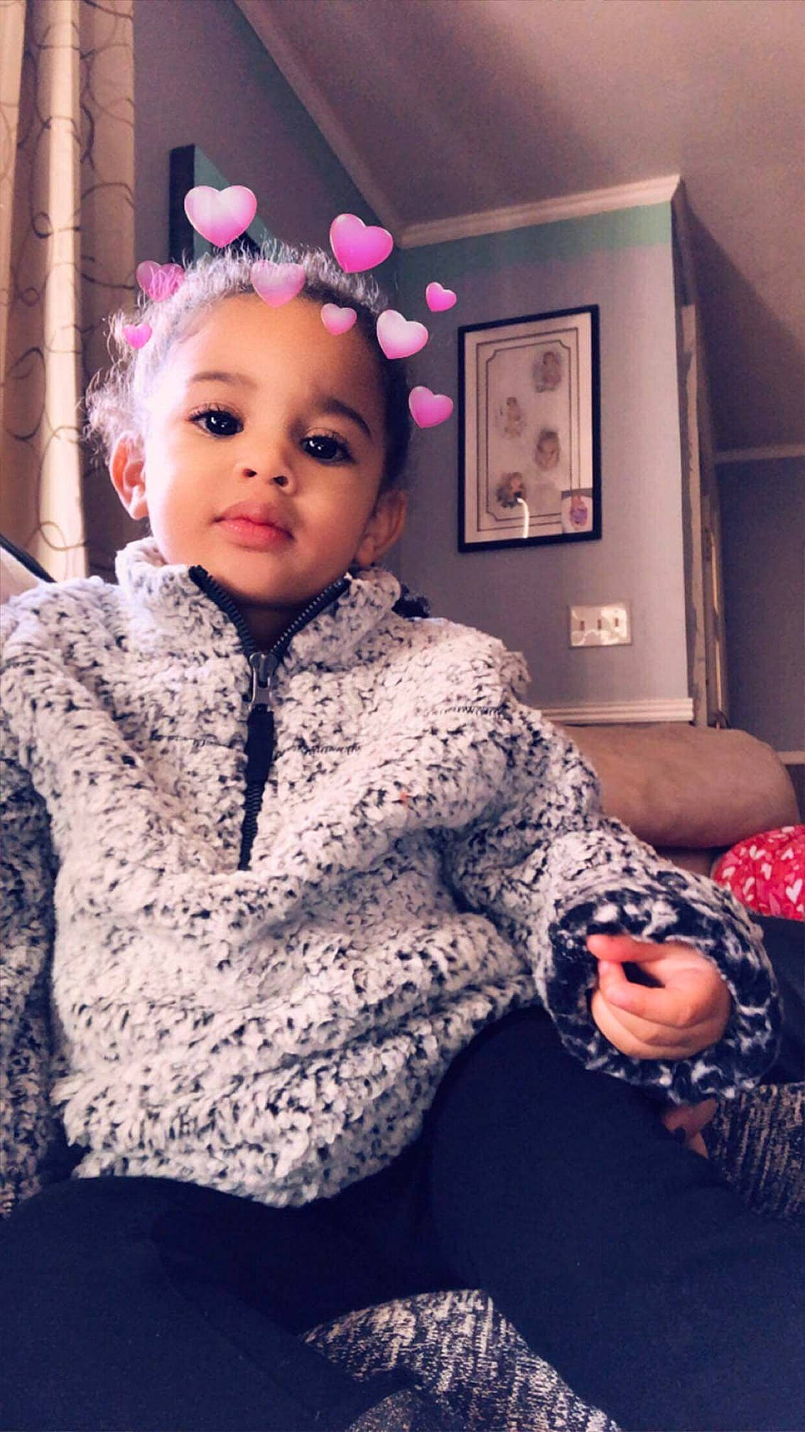 Cataleya is registered to the contest to win money with this photo: beauty, child, crochet, day, fashion_accessory, fun, girl, hair_accessory, headgear, headpiece, lace, outerwear, pattern, person, pink, product, textile, toddler