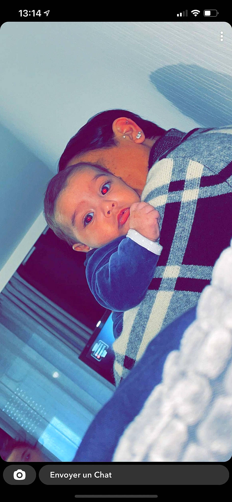 Ezel a rejoint le concours — aidez-le/la à gagner de superbes lots ! baby, blue, child, comfort, cool, electric_blue, finger, fun, happy, hat, lip, magenta, mouth, nose, person, pink, purple, room, skin, textile