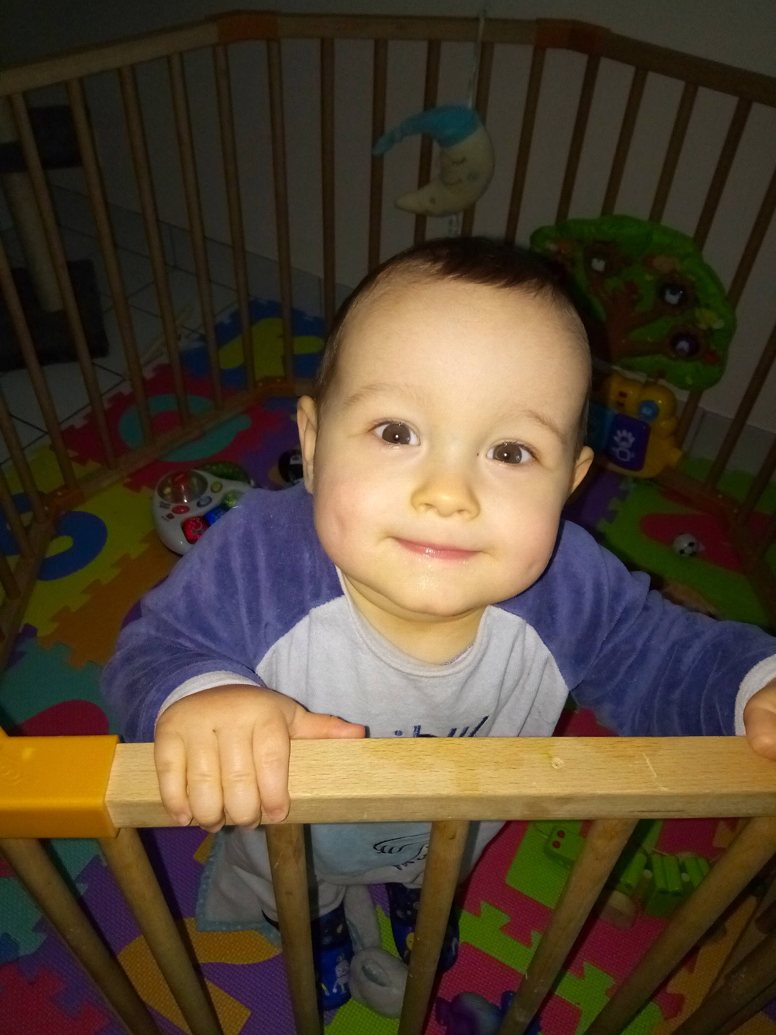 Waïl a rejoint le concours — aidez-le/la à gagner de superbes lots ! boy, cheek, child, day, eye, face, facial_expression, forehead, fun, hairstyle, head, infant, nose, person, play, product, sitting, skin, smile, snapshot