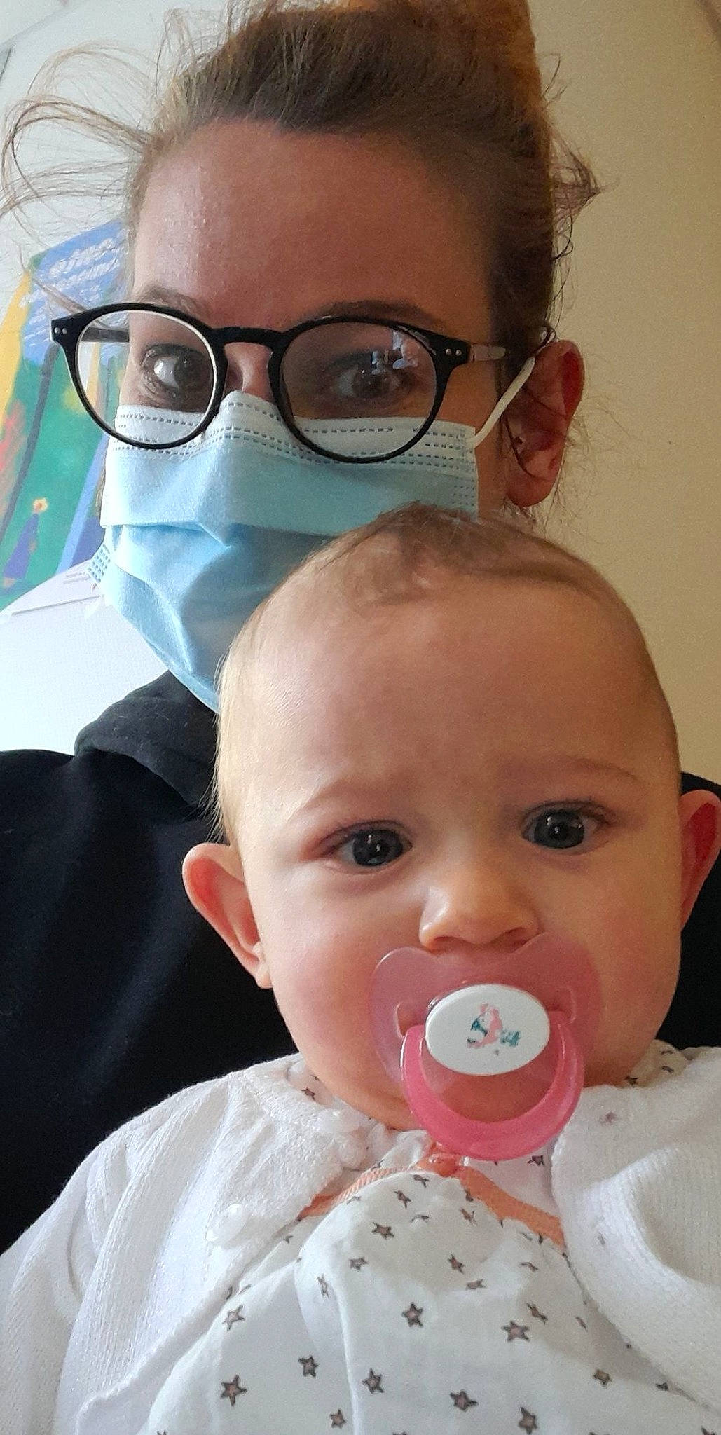 Gladys a rejoint le concours — aidez-le/la à gagner de superbes lots ! cheek, chin, eye, eyebrow, eyelash, face, facial_expression, forehead, glasses, hairstyle, head, lip, mouth, nose, organ, person, photograph, product, skin, vision_care