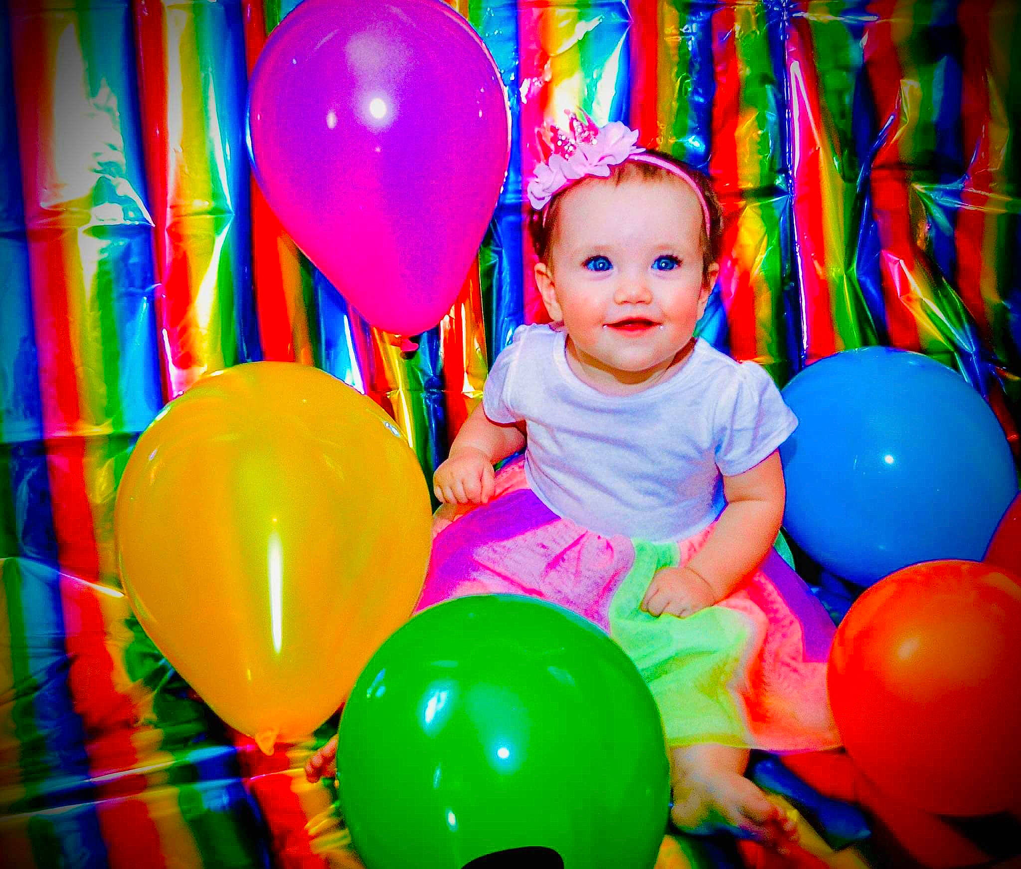 Brynlee is registered to the contest to win money with this photo: balloon, birthday, child, fun, happy, joy, party, party_supply, person, play, smile, toddler, toy