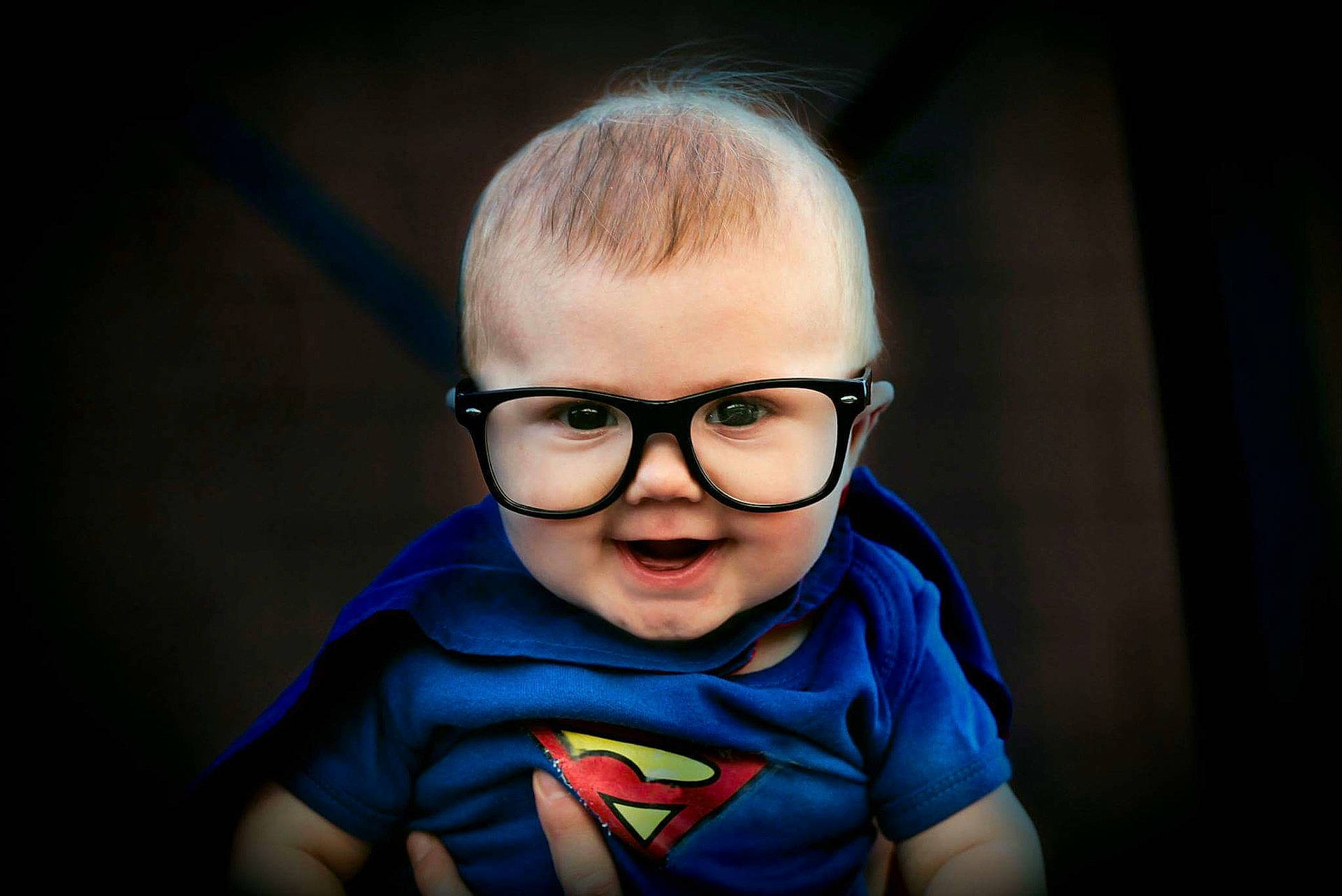 Kazeden is registered to the contest to win money with this photo: blue, boy, child, chin, cool, eye, eyewear, face, fun, girl, glasses, joy, organ, person, photography, portrait, portrait_photography, smile, toddler, vision_care
