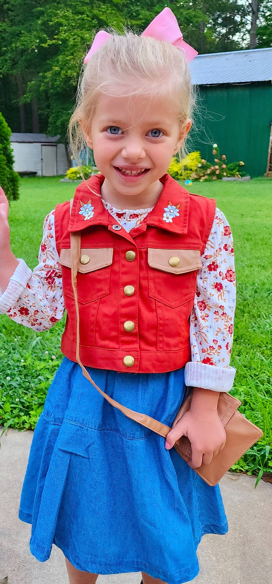 Abigail is registered to the contest to win money with this photo: arm, baby_toddler_clothing, clothing, collar, dress, grass, green, hair, hairstyle, happy, human_body, joy, pattern, person, photograph, pink, plant, school_uniform, sleeve, smile