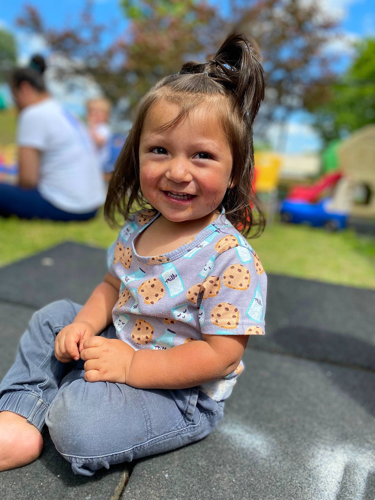 Jovanni is registered to the contest to win money with this photo: baby_toddler_clothing, child, electric_blue, event, eye, fun, grass, happy, joy, leisure, people, person, play, recreation, sitting, smile, spring, sunglasses, t_shirt, toddler