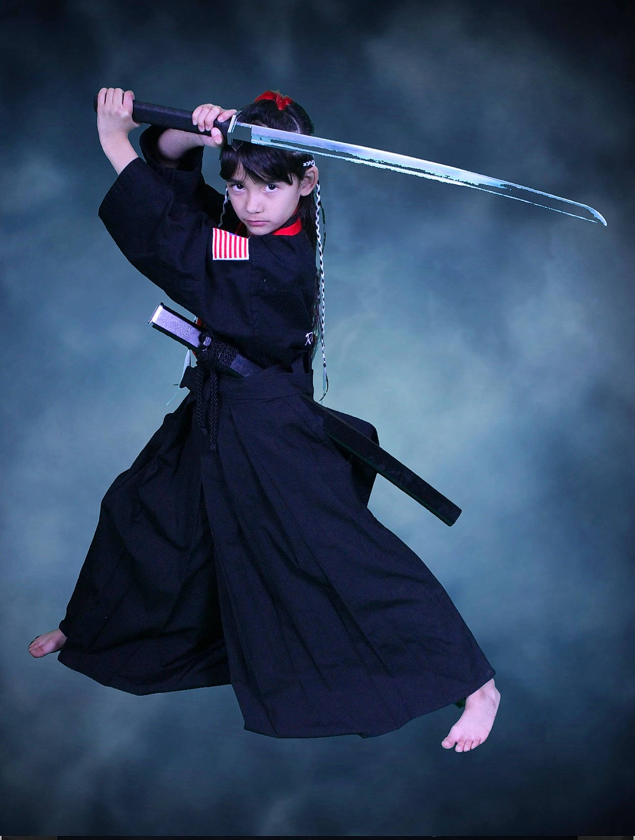 Elani is registered to the contest to win money with this photo: artist, costume, dress, entertainment, event, fictional_character, flash_photography, hat, magenta, music, music_artist, musical_instrument, musician, performance, performance_art, performing_arts, person, public_event, purple, recreation