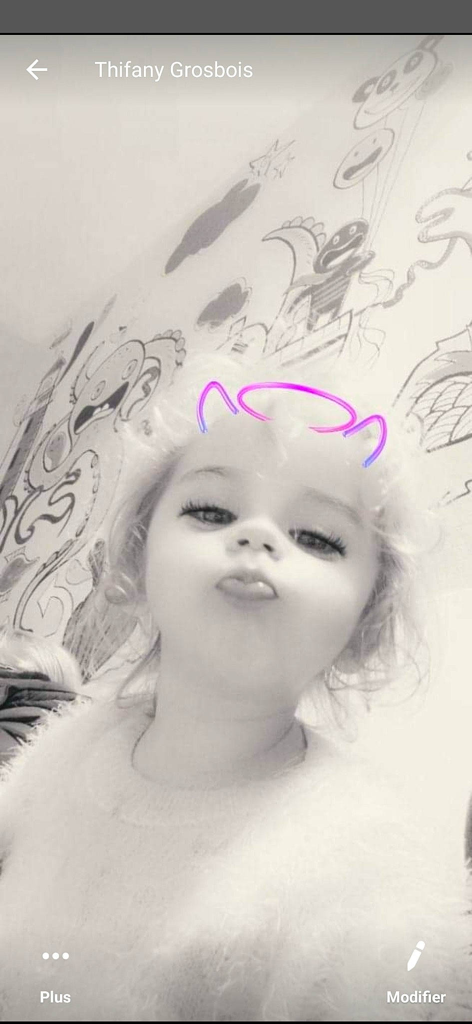 Keyliah participe au concours pour gagner de l'argent avec cette photo : beauty, black_and_white, ear, eye, eyebrow, eyelash, face, forehead, hair, hairstyle, head, headpiece, illustration, lip, long_hair, monochrome, person, photography, pink, portrait