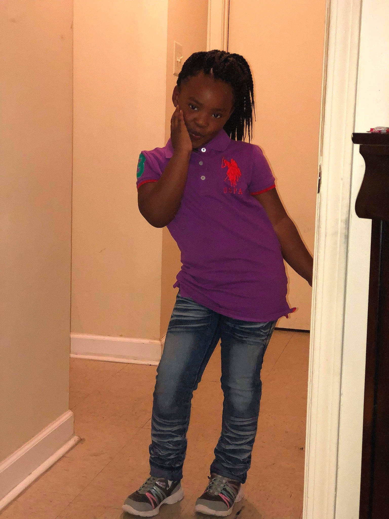 Naomi is registered to the contest to win money with this photo: arm, child, denim, hip, jeans, joint, leg, person, shoe, shoulder, standing, t_shirt, toddler, trousers, trunk, waist