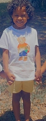 Malcolm is registered to the contest to win money with this photo: art, eyewear, finger, fun, gesture, hairstyle, happy, hat, human_body, joy, leisure, mouth, neck, person, shorts, shoulder, sleeve, sportswear, t_shirt, thigh