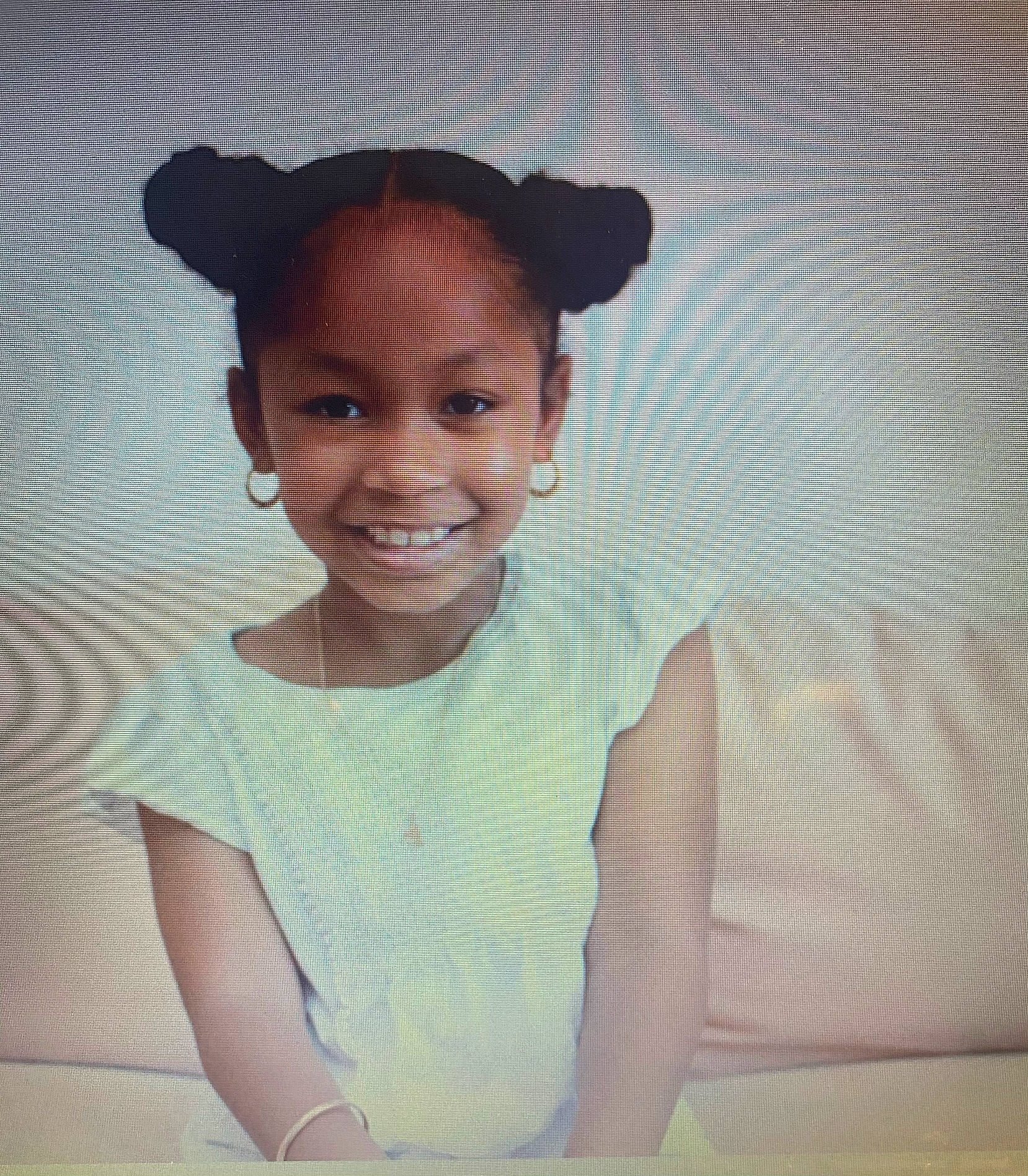 Amari is registered to the contest to win money with this photo: child, chin, eyebrow, fashion_accessory, fashion_design, flash_photography, fun, gesture, happy, headpiece, iris, jewellery, joy, magenta, neck, pattern, person, room, sleeve, smile