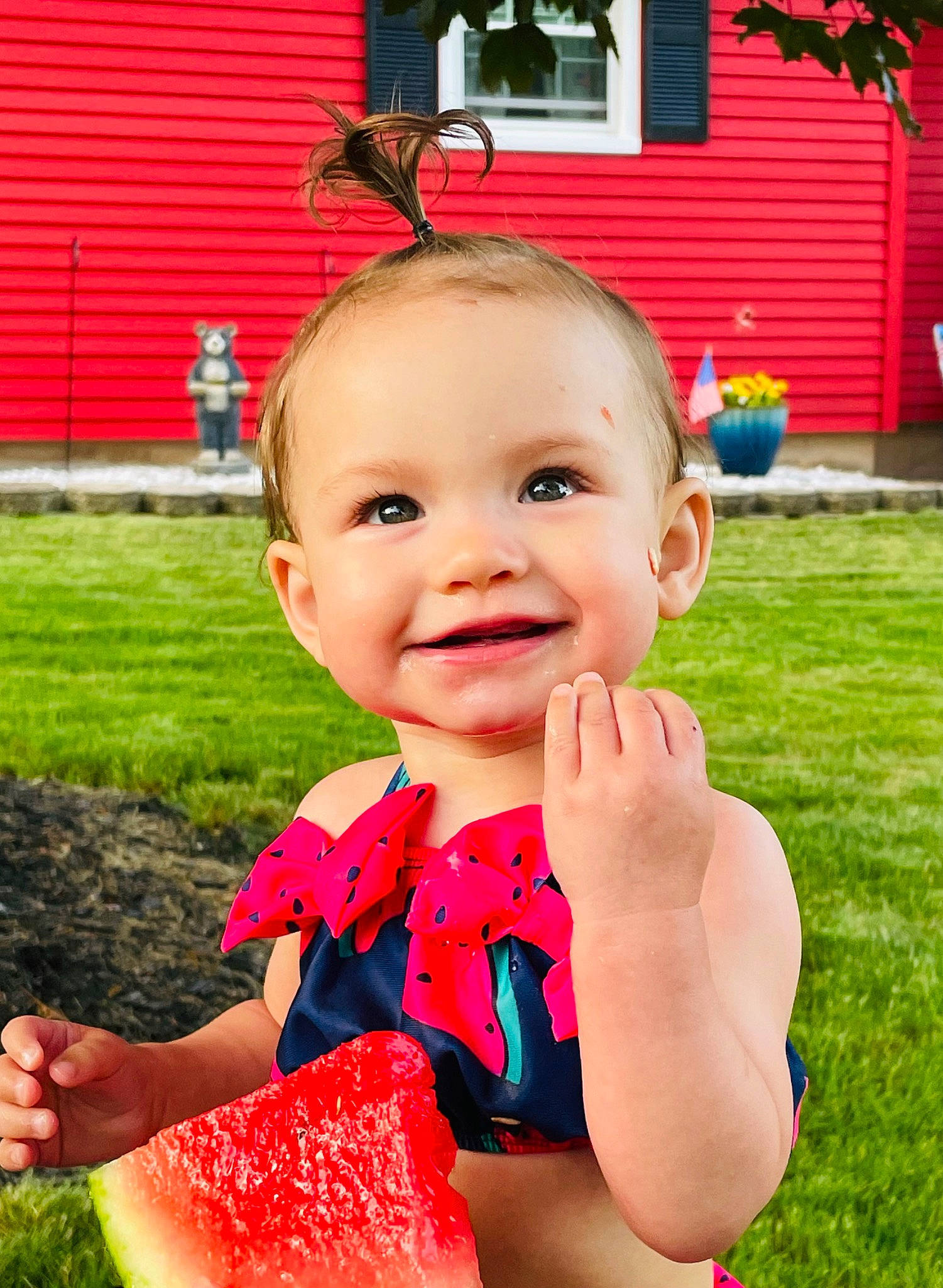 Kalliope is registered to the contest to win money with this photo: baby, baby_toddler_clothing, child, citrullus, dress, food, fun, grass, green, happy, joy, leisure, melon, orange, people_in_nature, person, pink, plant, red, smile