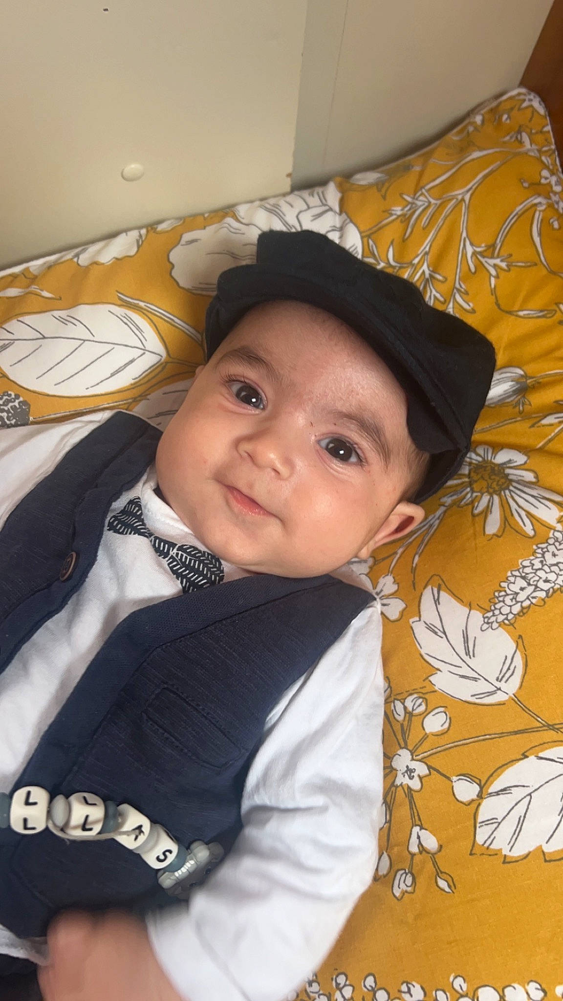 Wallas a rejoint le concours — aidez-le/la à gagner de superbes lots ! baby, baby_toddler_clothing, cap, cheek, child, comfort, cool, eye, fashion_accessory, fun, happy, head, headwear, linens, pattern, person, skin, sleeve, smile, sun_hat