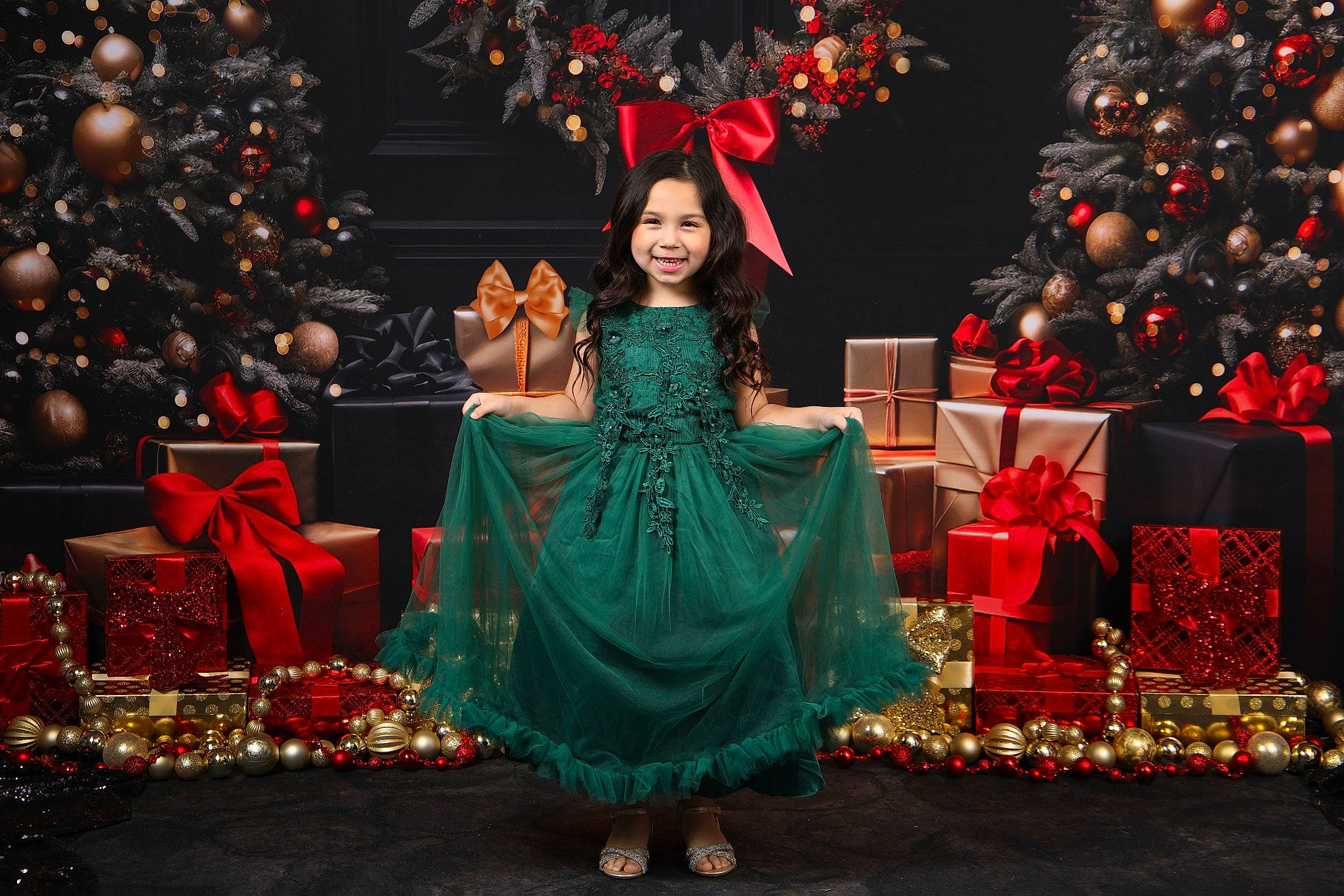 Alyssa is registered to the contest to win money with this photo: christmas, christmas_decoration, christmas_eve, christmas_ornament, christmas_tree, decoration, dress, entertainment, event, fashion_design, formal_wear, holiday, holiday_ornament, joy, magenta, ornament, performing_arts, person, plant, public_event