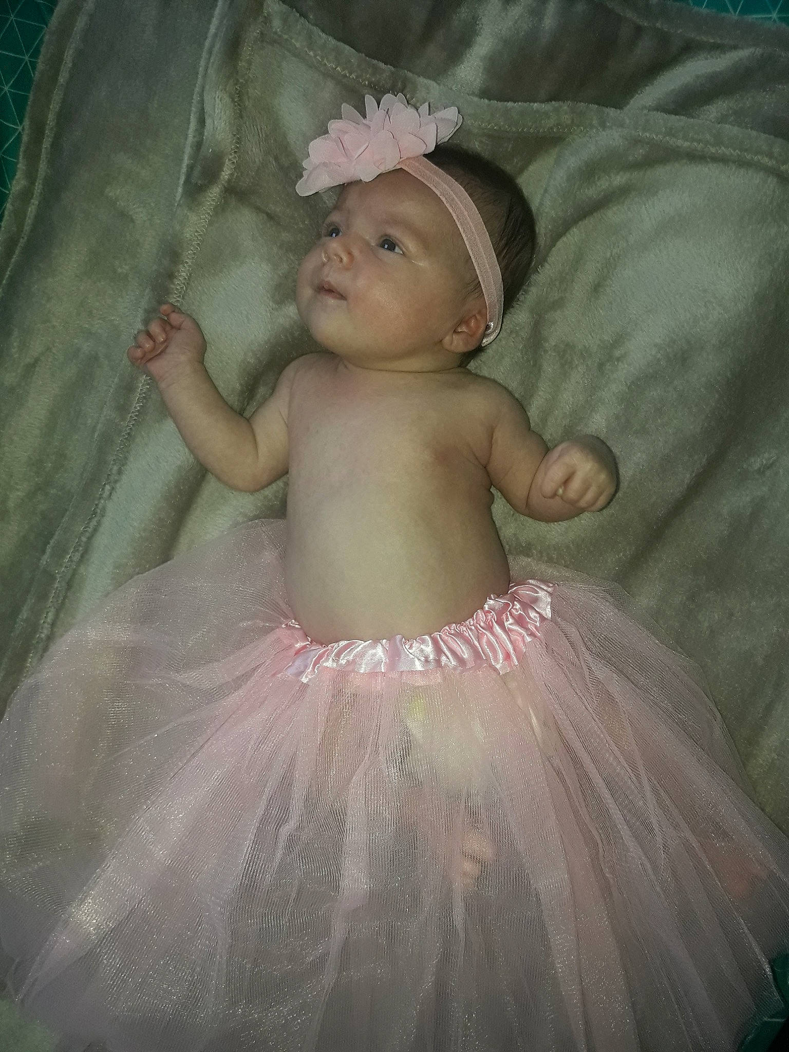 Ileana participe au concours pour gagner de l'argent avec cette photo : ballet_tutu, child, costume, dance_dress, fun, girl, hair_accessory, infant, iris, person, pink, skin, toddler