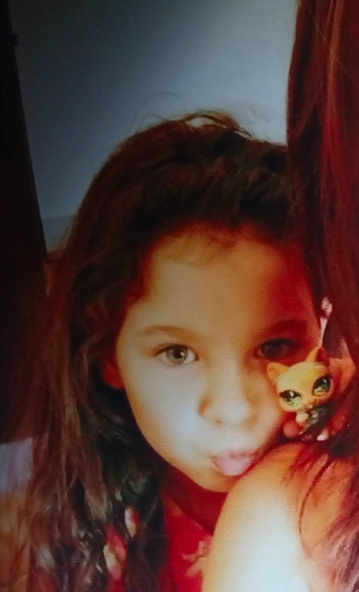 Maelys a rejoint le concours — aidez-le/la à gagner de superbes lots ! black_hair, cheek, chin, doll, ear, eyebrow, eyelash, fawn, flash_photography, forehead, hair, happy, iris, jaw, lip, mouth, neck, nose, person, skin