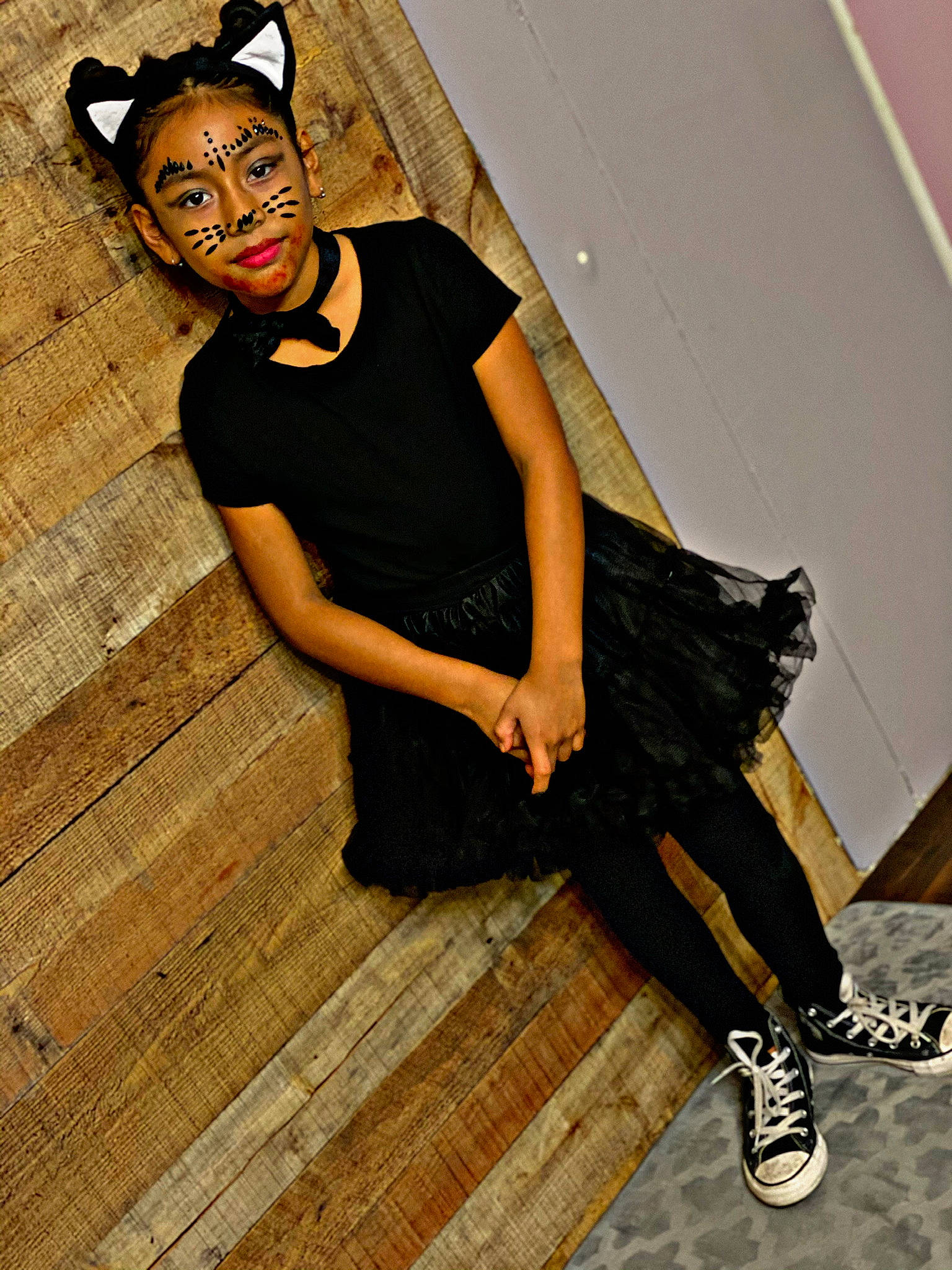 Alyson is registered to the contest to win money with this photo: black_hair, cool, costume, dress, eyewear, fashion, fashion_accessory, fashion_design, floor, footwear, fur, glasses, headgear, leg, little_black_dress, model, person, photo_shoot, shoe, smile