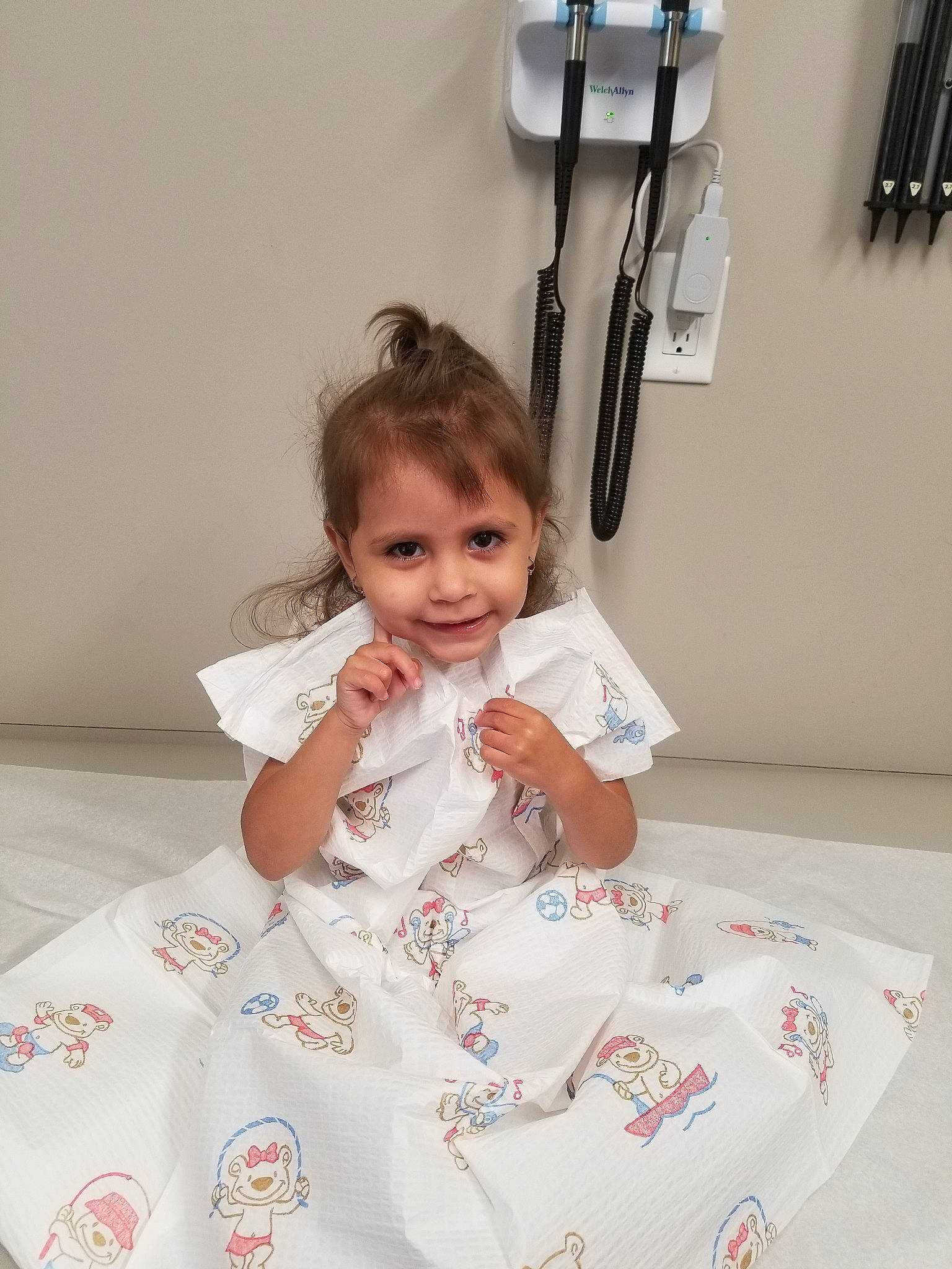 Mariela is registered to the contest to win money with this photo: child, day, girl, infant, joy, person, product, textile, toddler