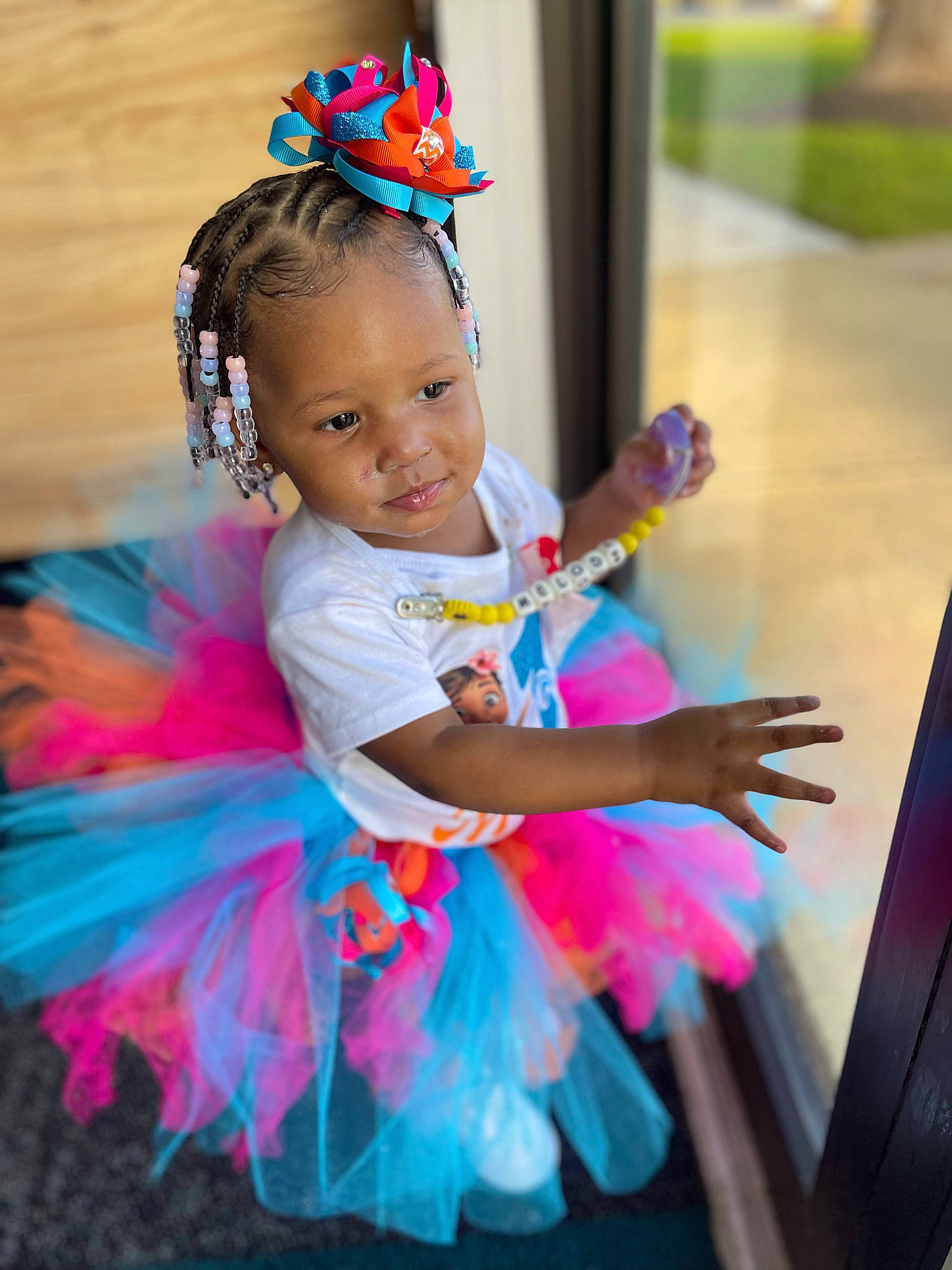 Melodi is registered to the contest to win money with this photo: baby, baby_toddler_clothing, ballet_tutu, costume, entertainment, event, fashion_accessory, fun, happy, headband, headgear, headpiece, jewellery, magenta, performing_arts, person, pink, purple, recreation, toddler