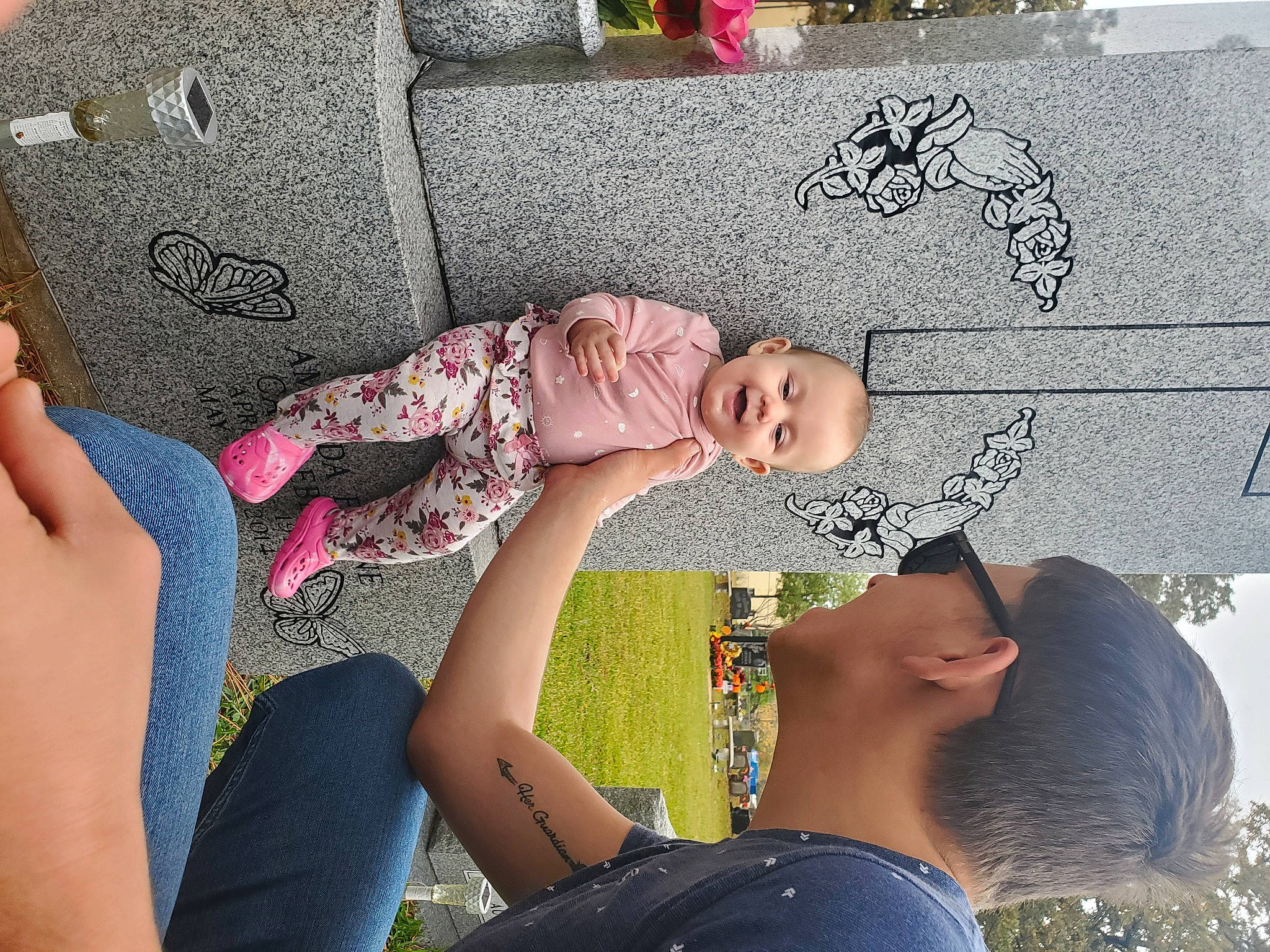 Lucille is registered to the contest to win money with this photo: arm, cool, fun, hand, happy, human, jeans, joy, leg, leisure, person, photography, sitting, summer, t_shirt, vacation, wall