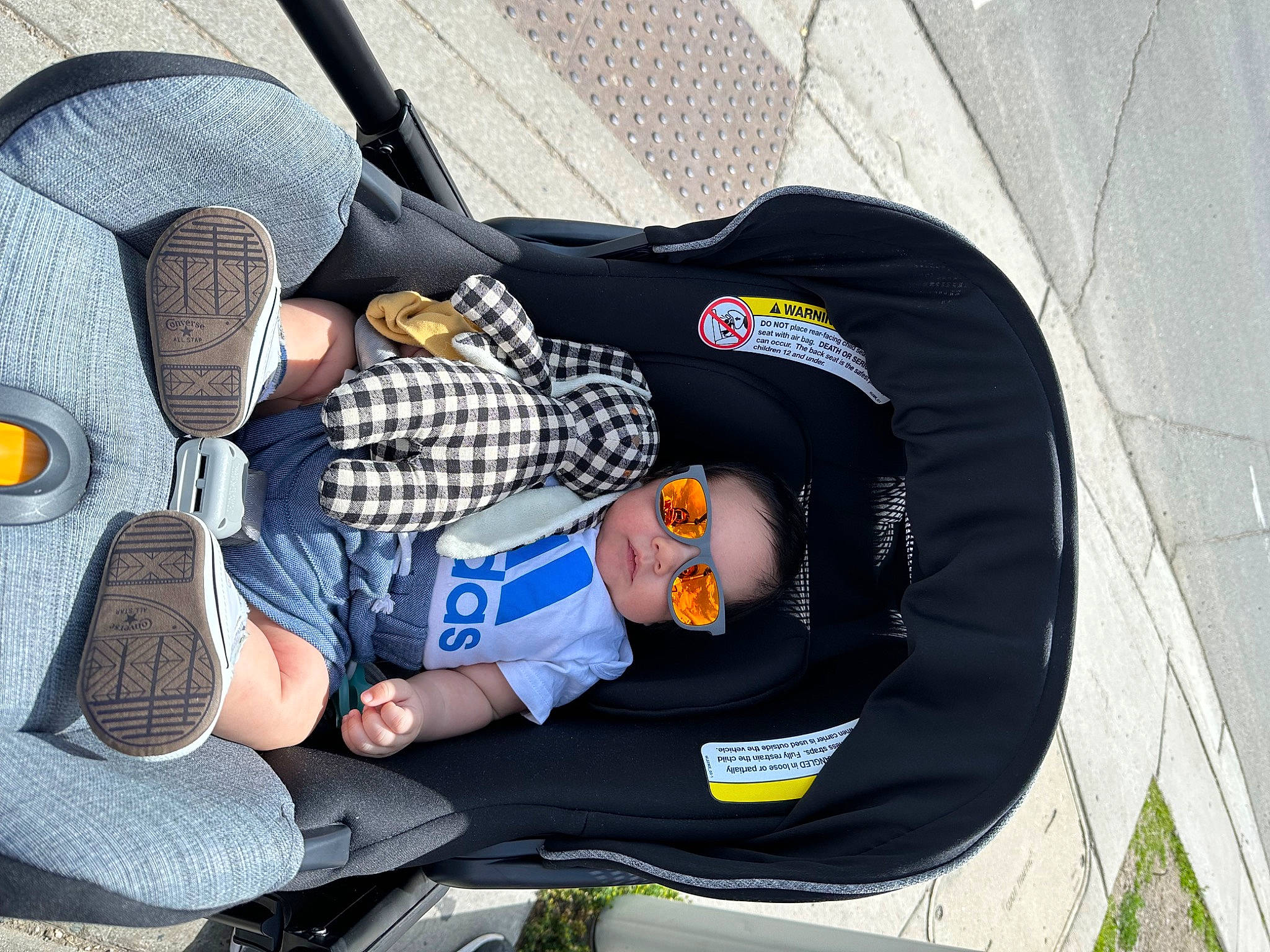 Alek is registered to the contest to win money with this photo: auto_part, automotive_design, automotive_exterior, automotive_tire, automotive_wheel_system, baby_carriage, baby_products, bag, baggage, car_seat, comfort, luggage_and_bags, motor_vehicle, person, personal_protective_equipment, recreation, sitting, sports_gear, transport, travel