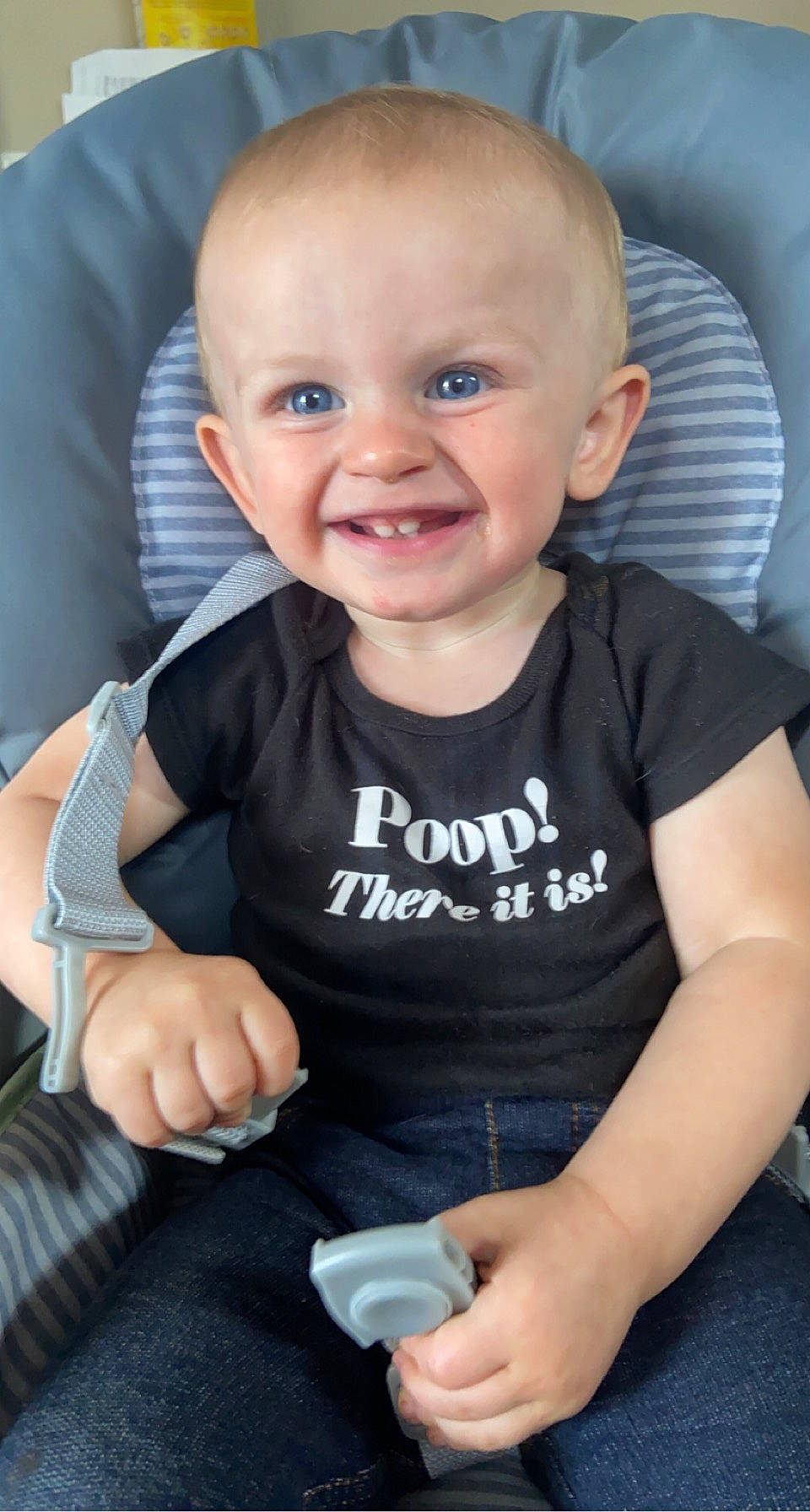 Jaxxon is registered to the contest to win money with this photo: arm, baby, baby_toddler_clothing, cheek, child, comfort, eye, finger, gesture, hand, happy, head, human_body, iris, joy, person, sitting, skin, sleeve, smile
