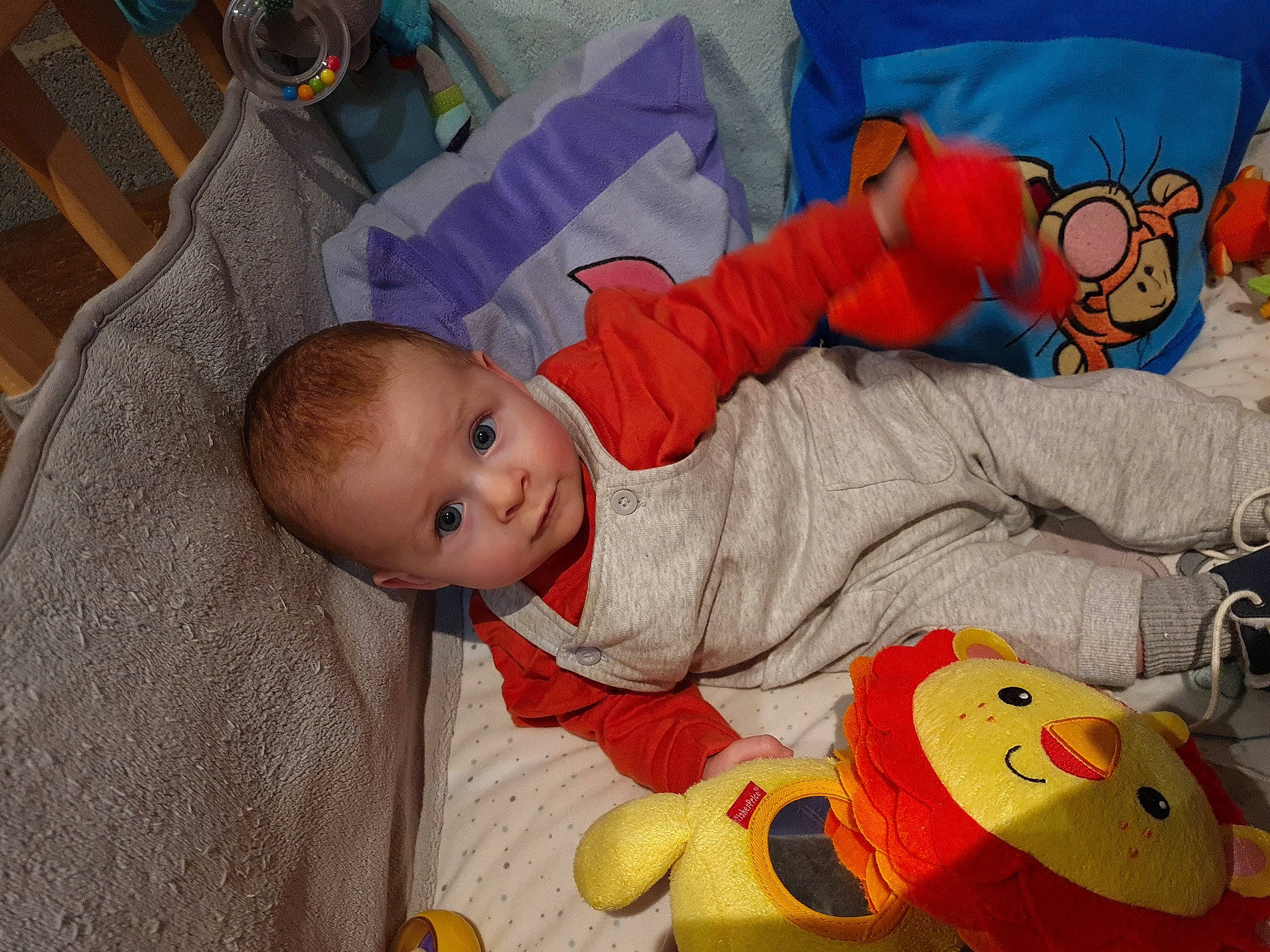 Thao participe au concours pour gagner de l'argent avec cette photo : baby, baby_products, baby_toddler_clothing, baby_toys, cheek, child, comfort, fun, linens, mammal, orange, organ, people, person, play, product, room, textile, toddler, toy