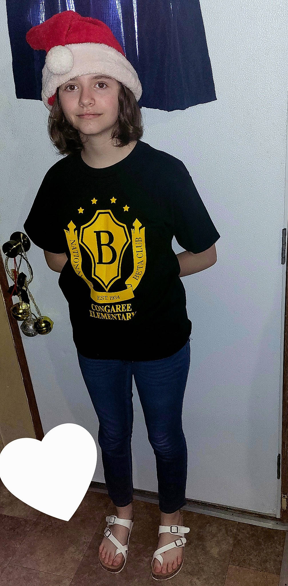 Cierra is registered to the contest to win money with this photo: cap, clothing, cool, costume_hat, eyewear, fashion_accessory, fashion_design, font, hairstyle, headwear, joy, knee, neck, pattern, person, personal_protective_equipment, sleeve, sportswear, standing, t_shirt