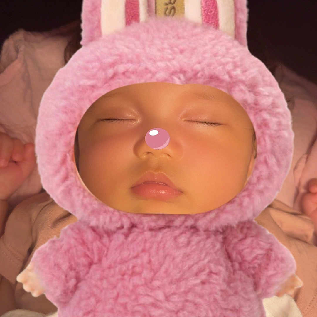 Phuljung participe au concours pour gagner de l'argent avec cette photo : adorable, baby, bunny_costume, child, childhood, clothing, costume, cozy, cute, face, hands, infant, nose_sticker, pink, plush, rest, sleep, sleeping, soft, toy
