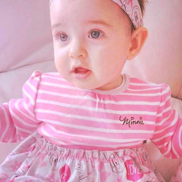 Miyah-Grace is registered to the contest to win money with this photo: