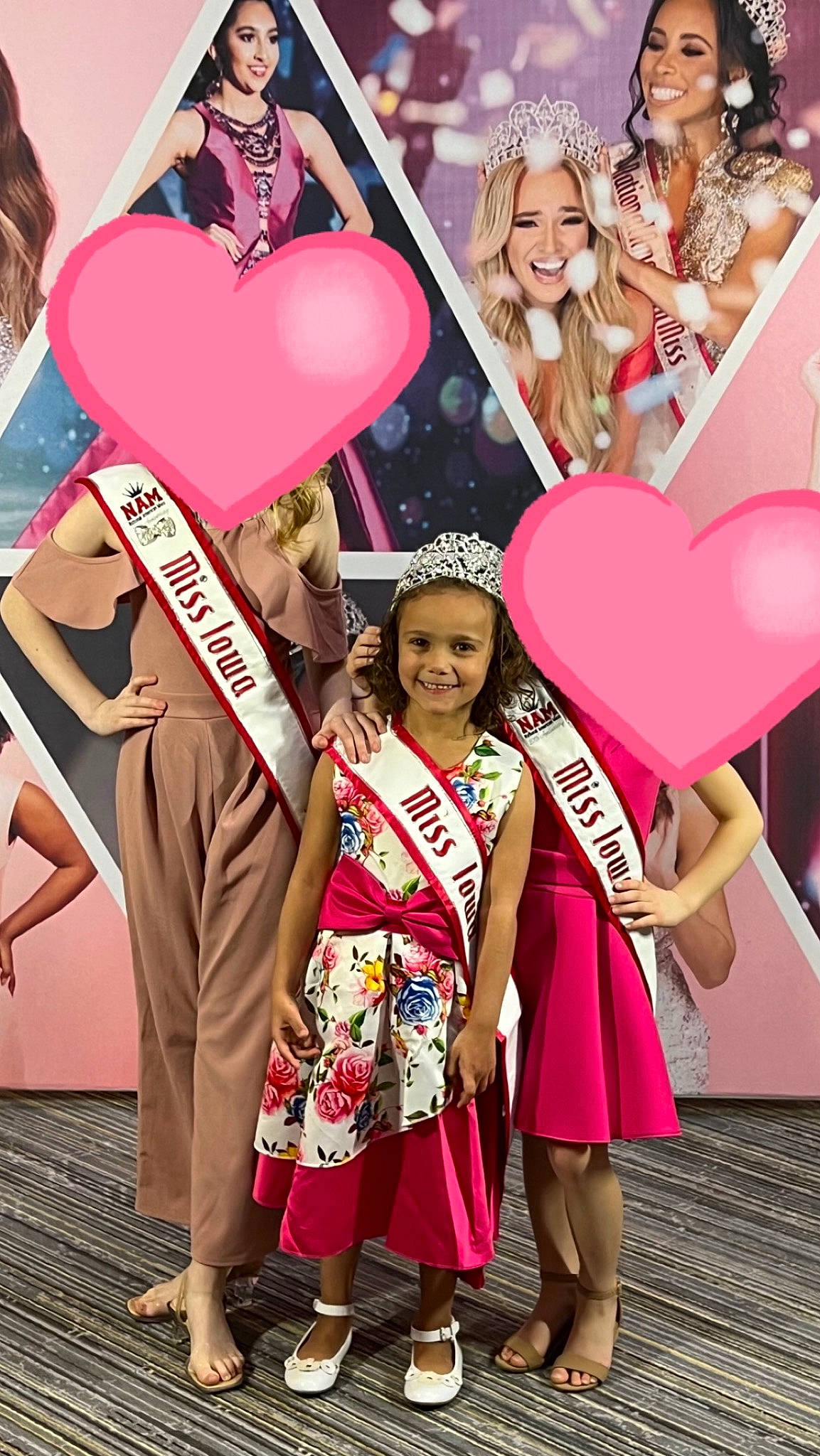 Kaylynn is registered to the contest to win money with this photo: beauty, blond, event, facial_expression, fashion_accessory, fashion_design, fun, happy, heart, human, joy, leisure, magenta, necklace, organ, people, person, photograph, pink, red