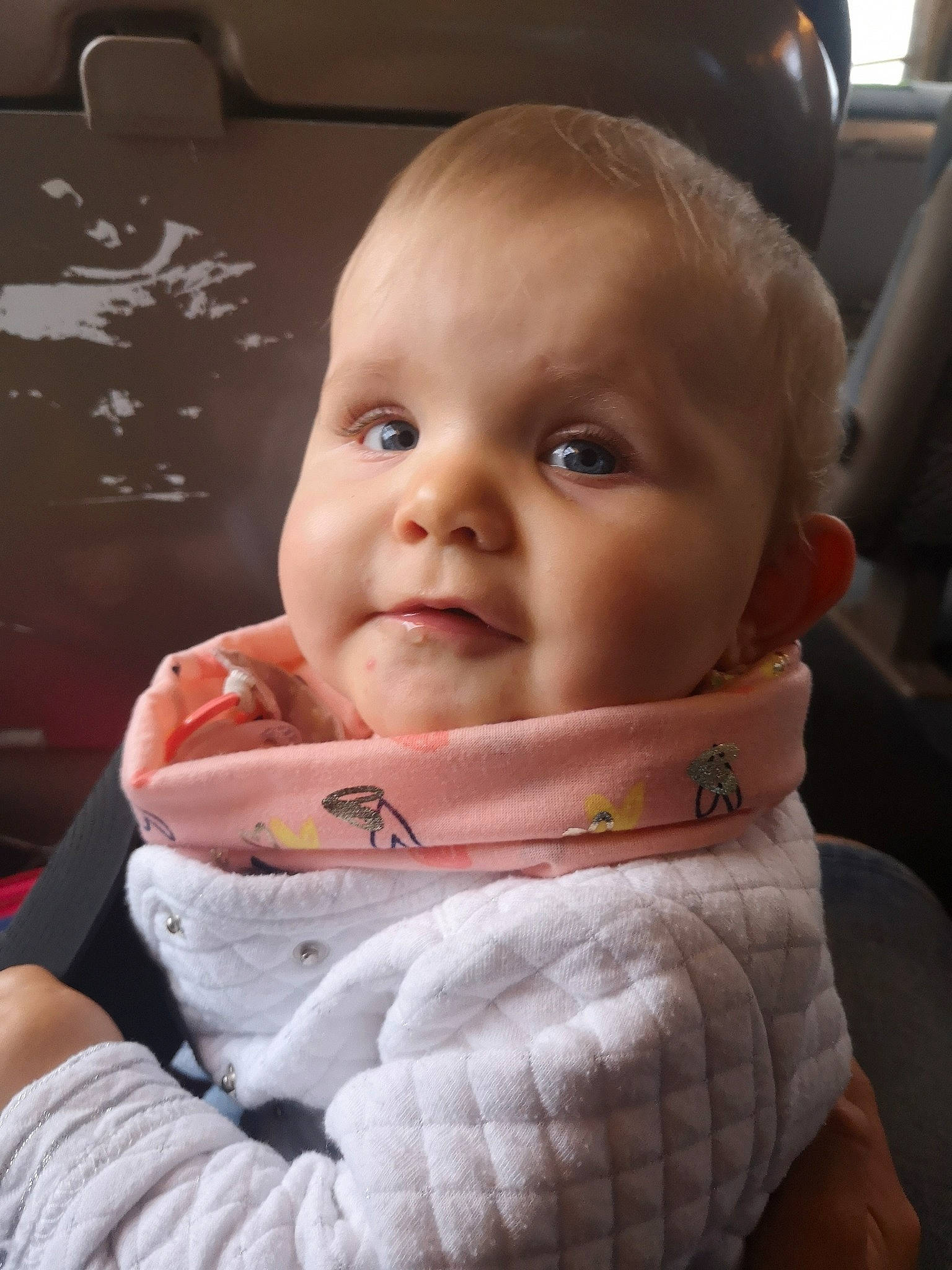 Candice participe au concours pour gagner de l'argent avec cette photo : baby, cheek, child, chin, eating, eye, face, forehead, head, lip, mouth, nose, person, skin, smile, toddler