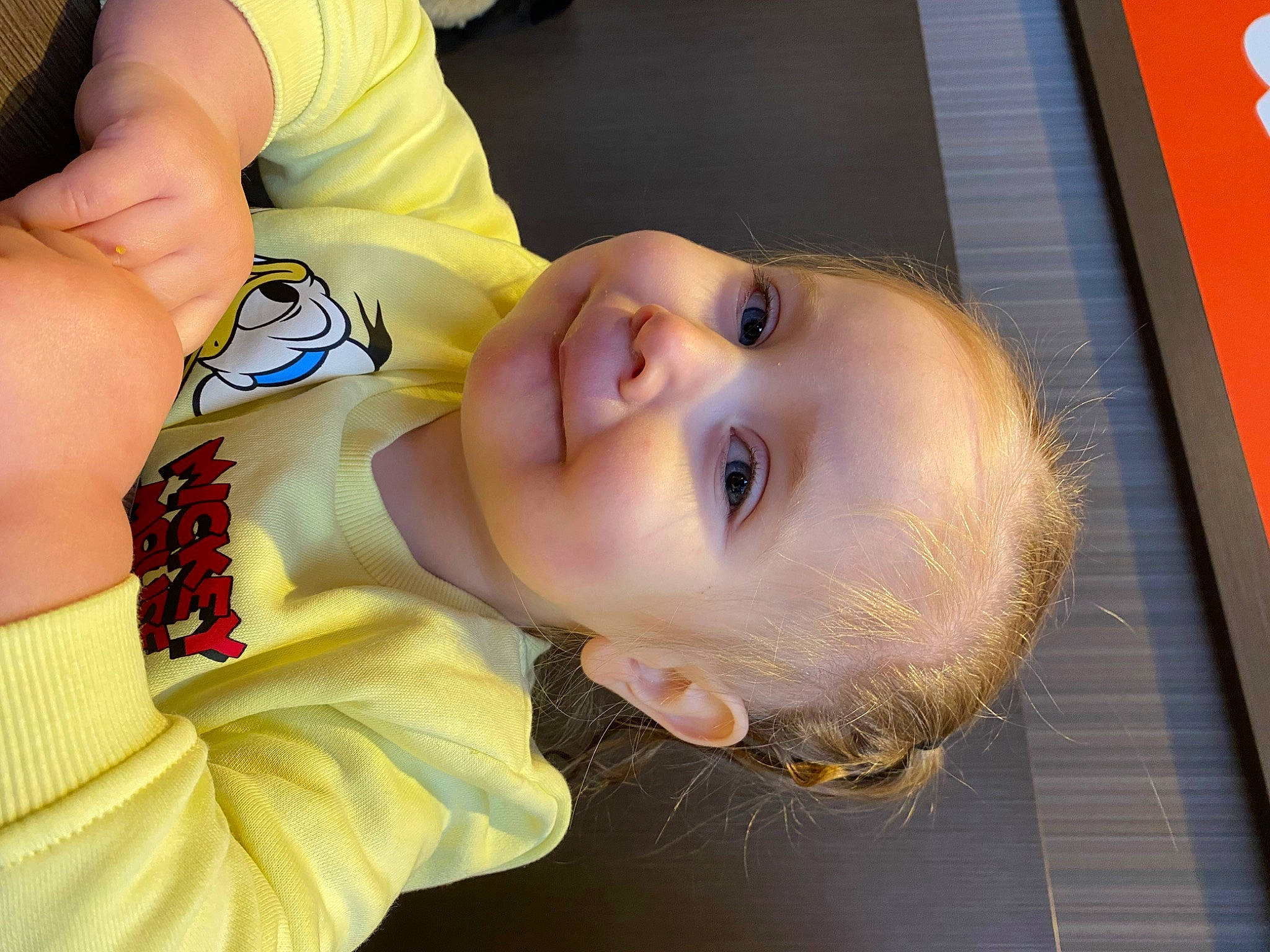 Athena a rejoint le concours — aidez-le/la à gagner de superbes lots ! baby, baby_laughing, baby_toddler_clothing, cheek, child, ear, eye, eyebrow, eyelash, fun, gesture, happy, iris, joy, lip, mouth, nose, person, skin, smile