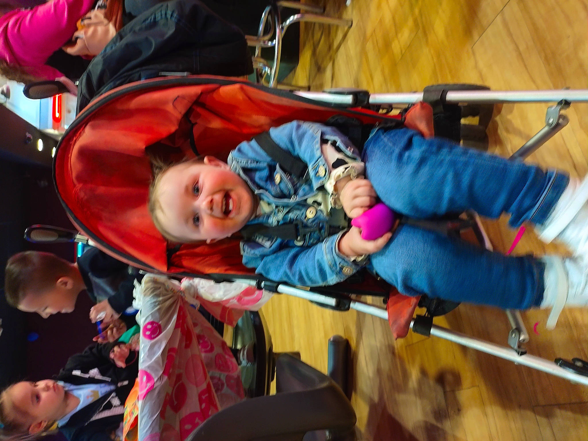 Siana is registered to the contest to win money with this photo: baby, child, event, fun, hat, jacket, joy, leisure, person, public_event, recreation, rope, smile, sun_hat, toddler, tradition, tree