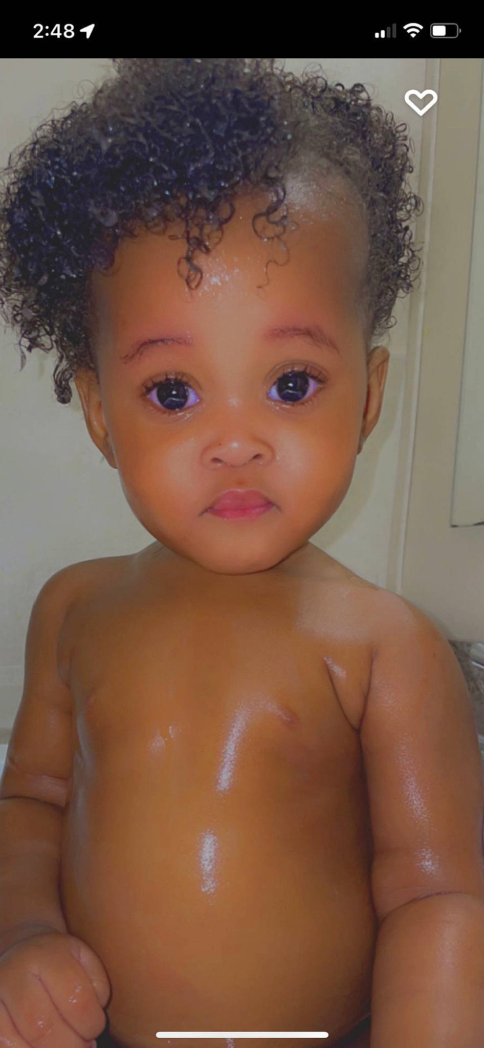 Jamiah is registered to the contest to win money with this photo: arm, cheek, chin, eye, eyebrow, eyelash, face, forehead, hair, hairstyle, hand, human_body, lip, mouth, muscle, nose, organ, person, shoulder, skin