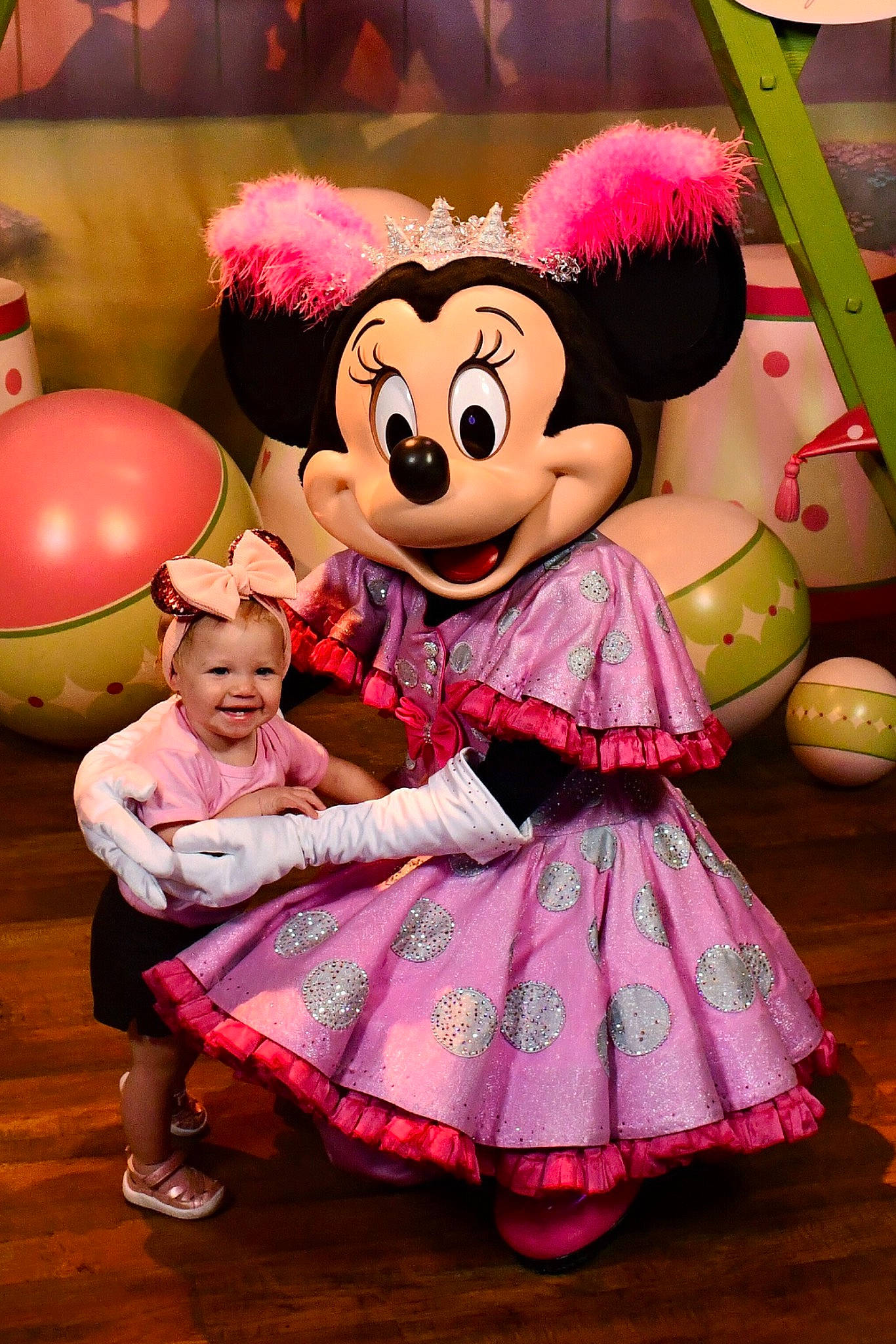 Harper is registered to the contest to win money with this photo: balloon, child, entertainment, event, fun, happy, holiday, joy, leisure, magenta, party, party_supply, performing_arts, person, pink, purple, recreation, smile, sweetness, toddler