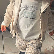 Timeo participe au concours pour gagner de l'argent avec cette photo : baby, child, cute, ears, face, happy, indoor, jacket, one_person, patterned_pants, portrait, shoes, short_hair, smile, sneakers, standing, tile_floor, toddler, tshirt, walking