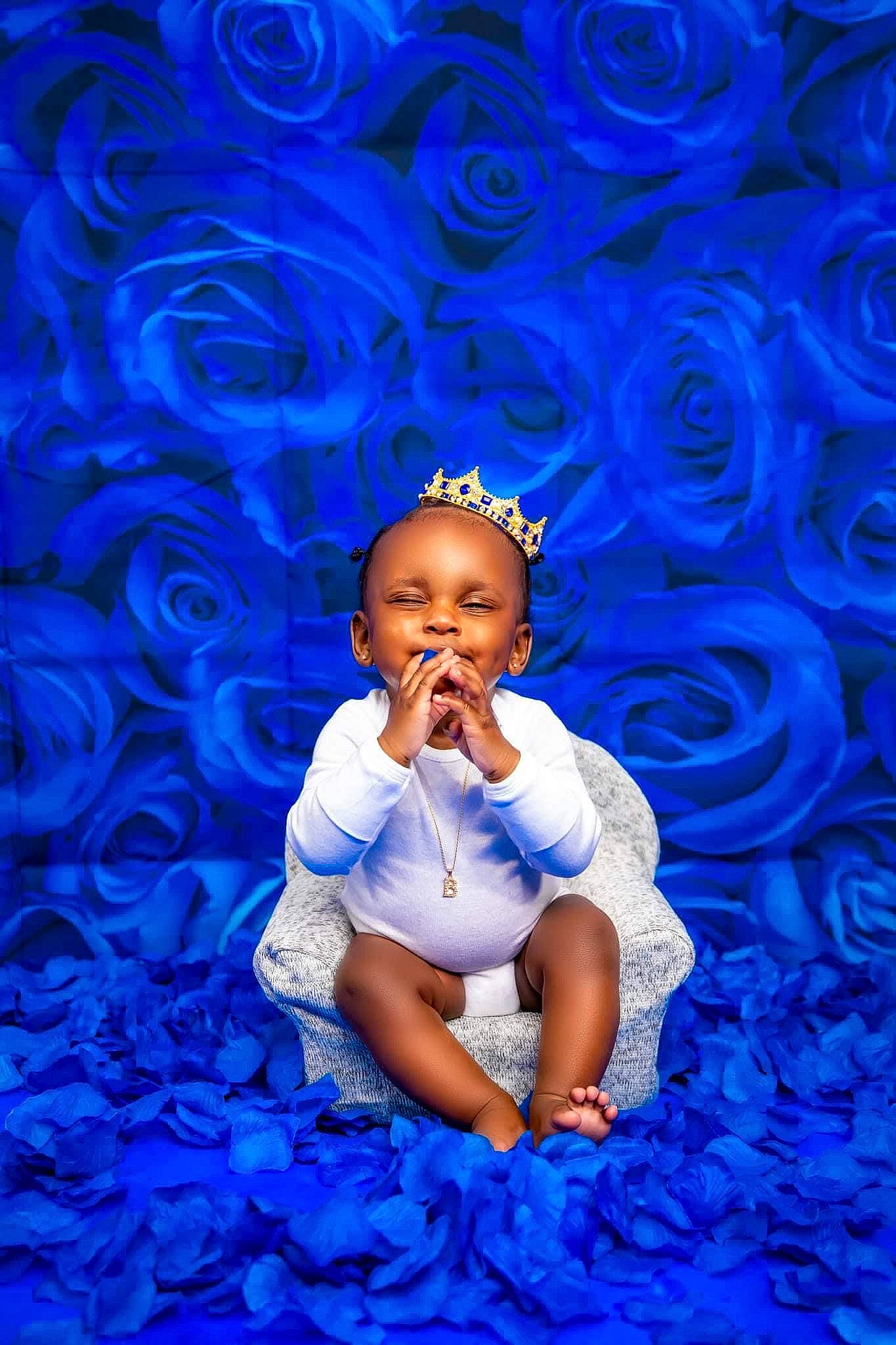 Braylen is registered to the contest to win money with this photo: aqua, art, azure, baby, blue, electric_blue, flash_photography, flower, fun, happy, hat, organism, pattern, person, petal, plant, purple, rose, toddler, violet
