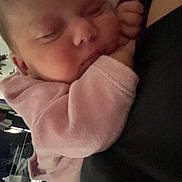 Ambre participe au concours pour gagner de l'argent avec cette photo : baby, child, closeup, cozy, cute, face, hand, human, indoor, infant, newborn, peaceful, pink_clothing, portrait, relaxation, resting, skin, sleeping, soft_fabric, young