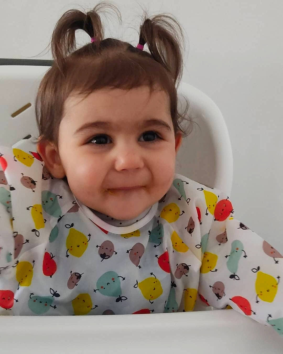 Mya a rejoint le concours — aidez-le/la à gagner de superbes lots ! baby_toddler_clothing, cheek, chin, ear, eye, eyebrow, face, hairstyle, happy, head, iris, joy, lip, neck, nose, outerwear, person, product, skin, sleeve