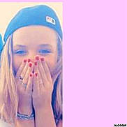Lisa participe au concours pour gagner de l'argent avec cette photo :