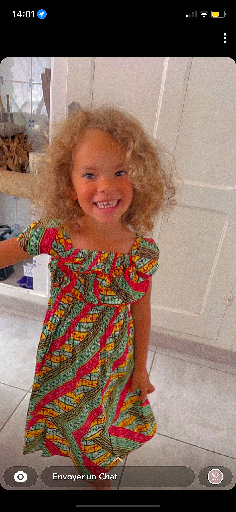 Maëna a rejoint le concours — aidez-le/la à gagner de superbes lots ! blond, child, clothing, day_dress, dress, event, fashion_design, flooring, formal_wear, fun, hair, happy, joy, magenta, one_piece_garment, pattern, person, pink, sleeve, smile