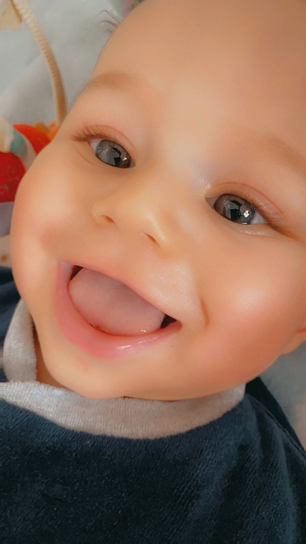 Maylonn a rejoint le concours — aidez-le/la à gagner de superbes lots ! cheek, chin, eye, eyebrow, eyelash, face, forehead, hairstyle, head, human_body, iris, jaw, joy, lip, mouth, neck, nose, person, product, skin