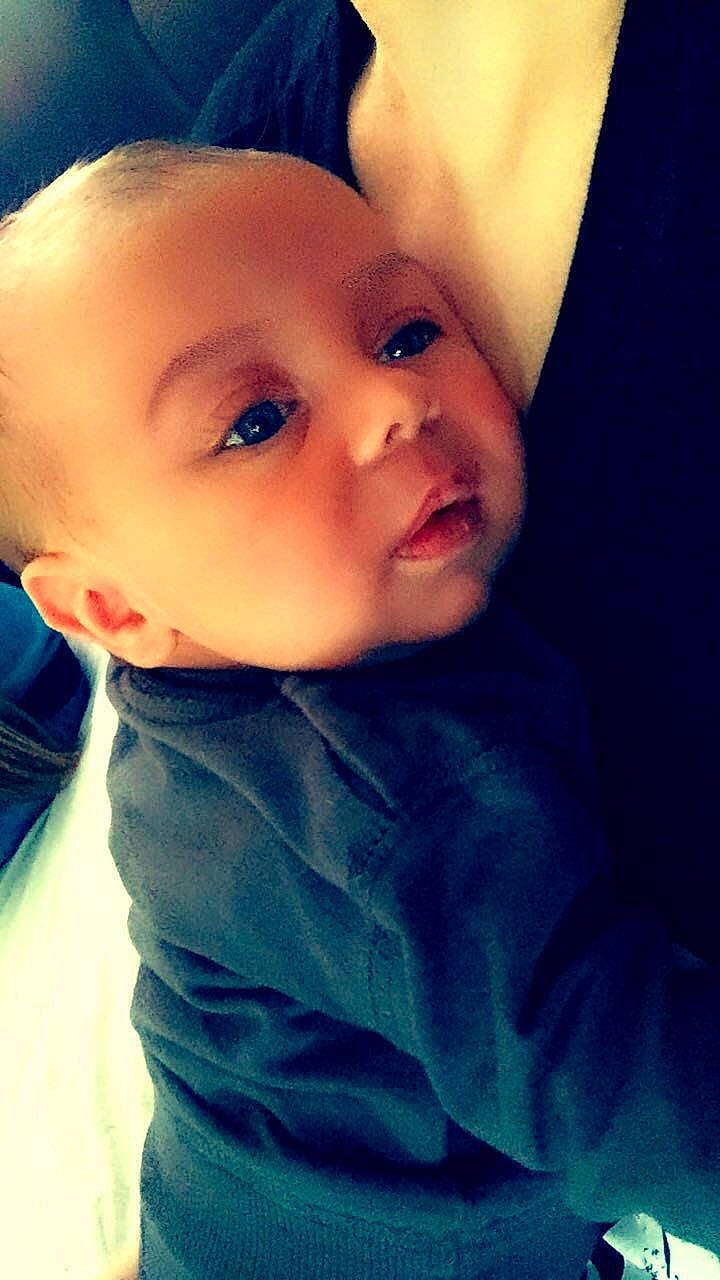 Ilaryo a rejoint le concours — aidez-le/la à gagner de superbes lots ! azure, blue, cheek, cloud, ear, eyebrow, eyelash, flash_photography, forehead, happy, human_body, iris, jaw, lip, mouth, neck, nose, person, skin, sleeve