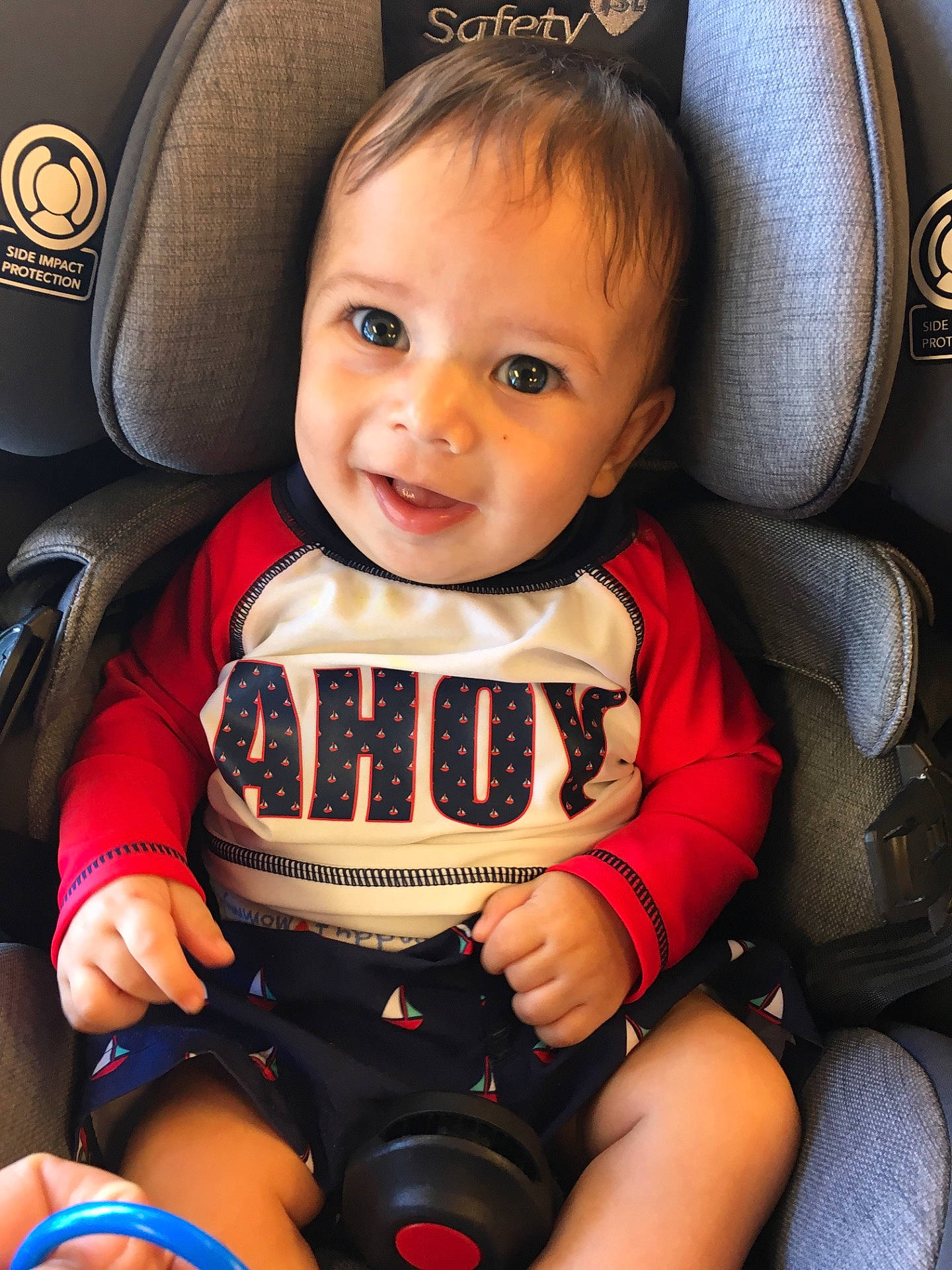 Keyser is registered to the contest to win money with this photo: child, finger, fun, hand, person, personal_protective_equipment, photography, product, smile, toddler